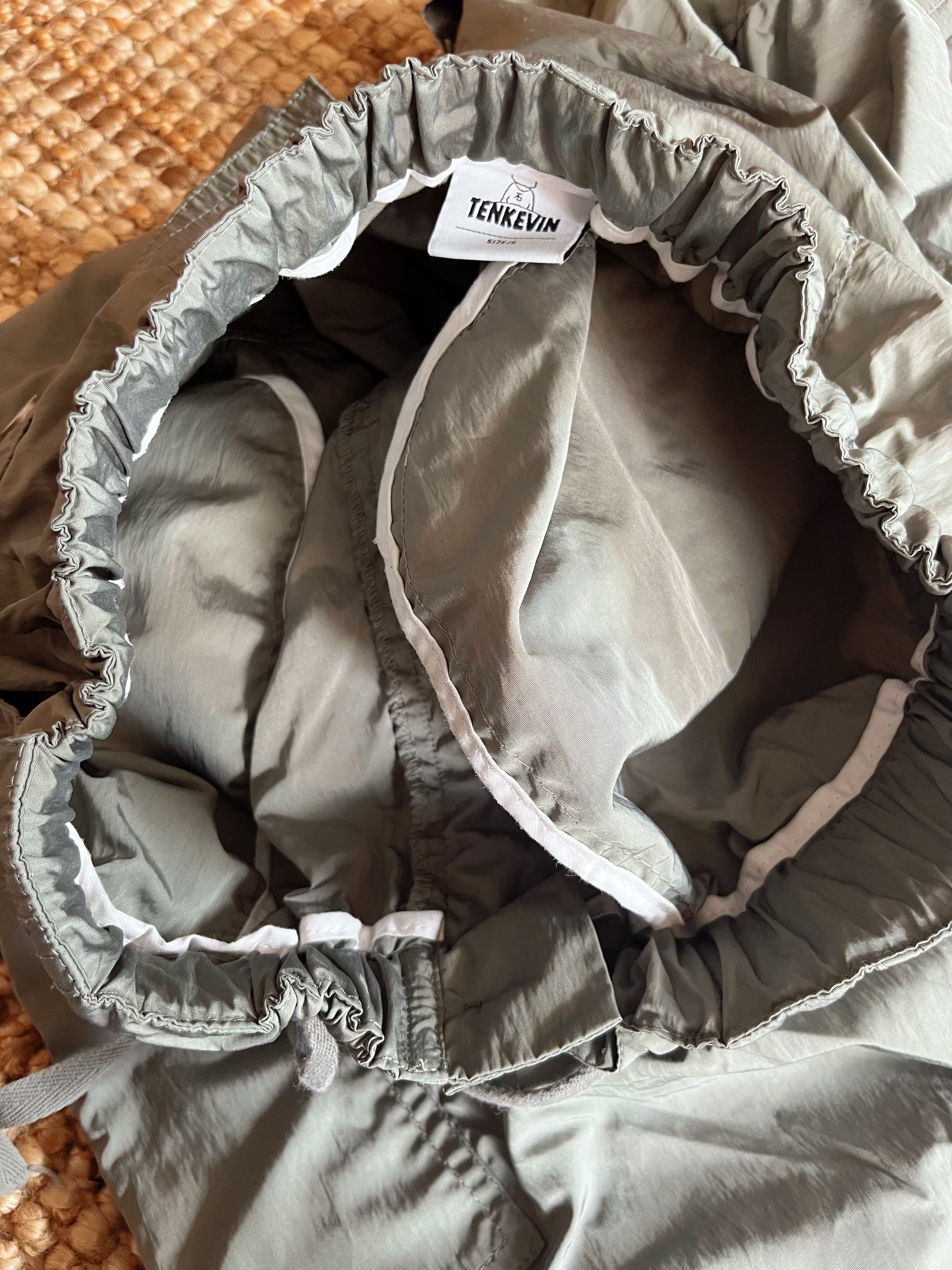 Other Sage Green Lightweight Parachute Cargo Pants Toggle Cuff Size US 27 - 3 Thumbnail
