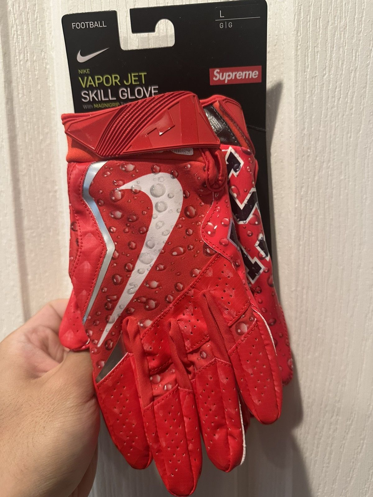 Supreme Supreme x Nike 2018 Vapor Jet Skill Gloves | Grailed