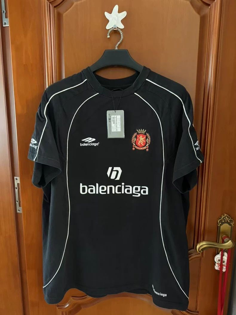 Balenciaga Balenciaga Manchester United Paris Limited Jersey-yf Size US M / EU 48-50 / 2 - 1 Thumbnail
