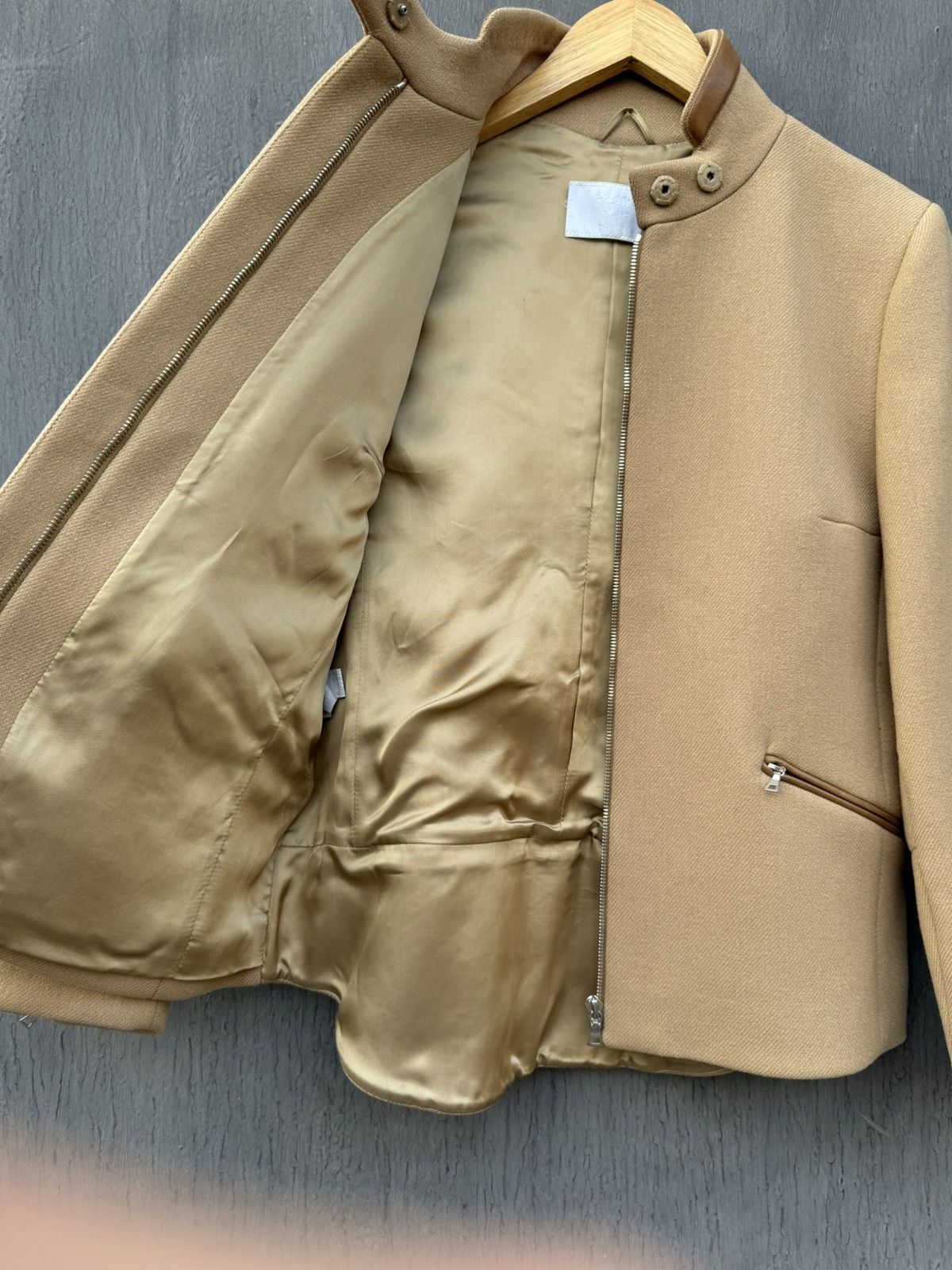 Prada Prada Vintage AW99 Camel Wool Jacket size 44 Size M / US 6-8 / IT 42-44 - 13 Thumbnail