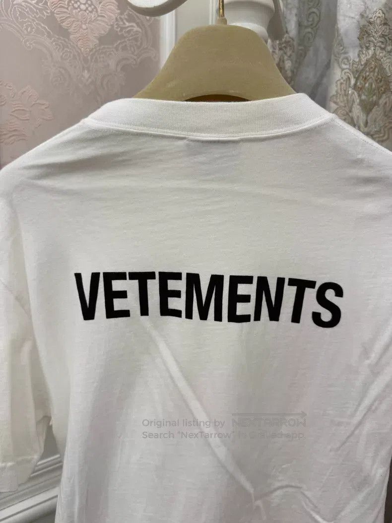 Vetements VETEMENTS T-Shirt Size US S / EU 44-46 / 1 - 5 Thumbnail
