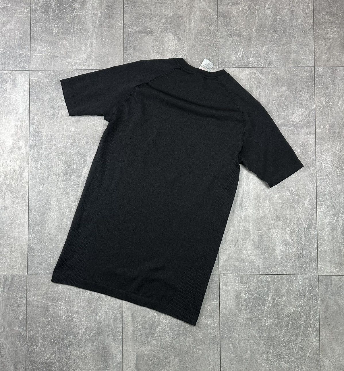 Gymshark Gymshark Phantom Semless Black Mens T-Shirt Size US S / EU 44-46 / 1 - 7 Thumbnail
