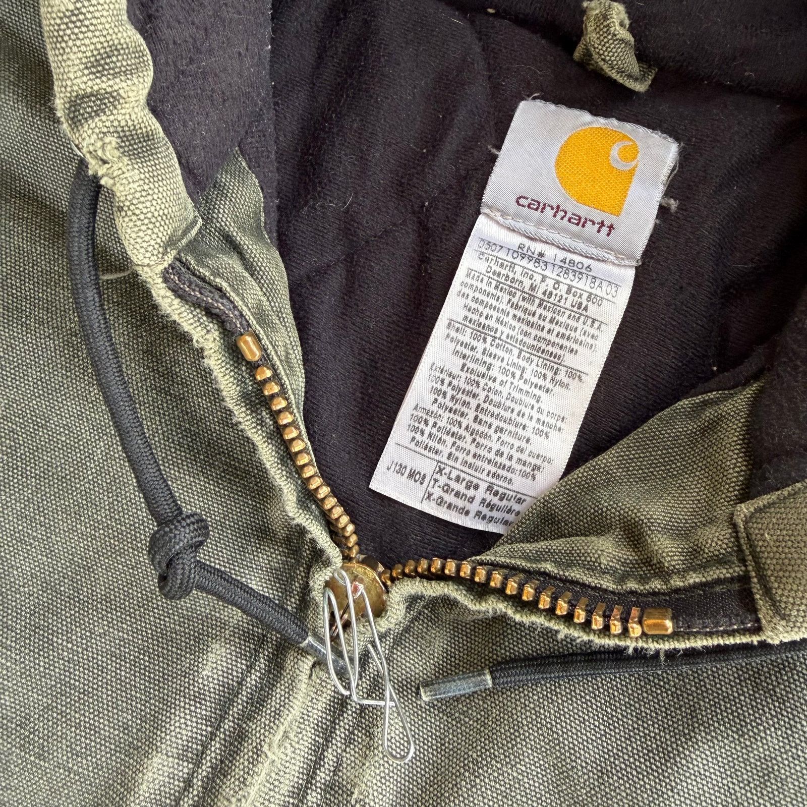 Carhartt × Vintage Carhartt J130 MOS green hooded work wear jacket Size US XL / EU 56 / 4 - 2 Thumbnail