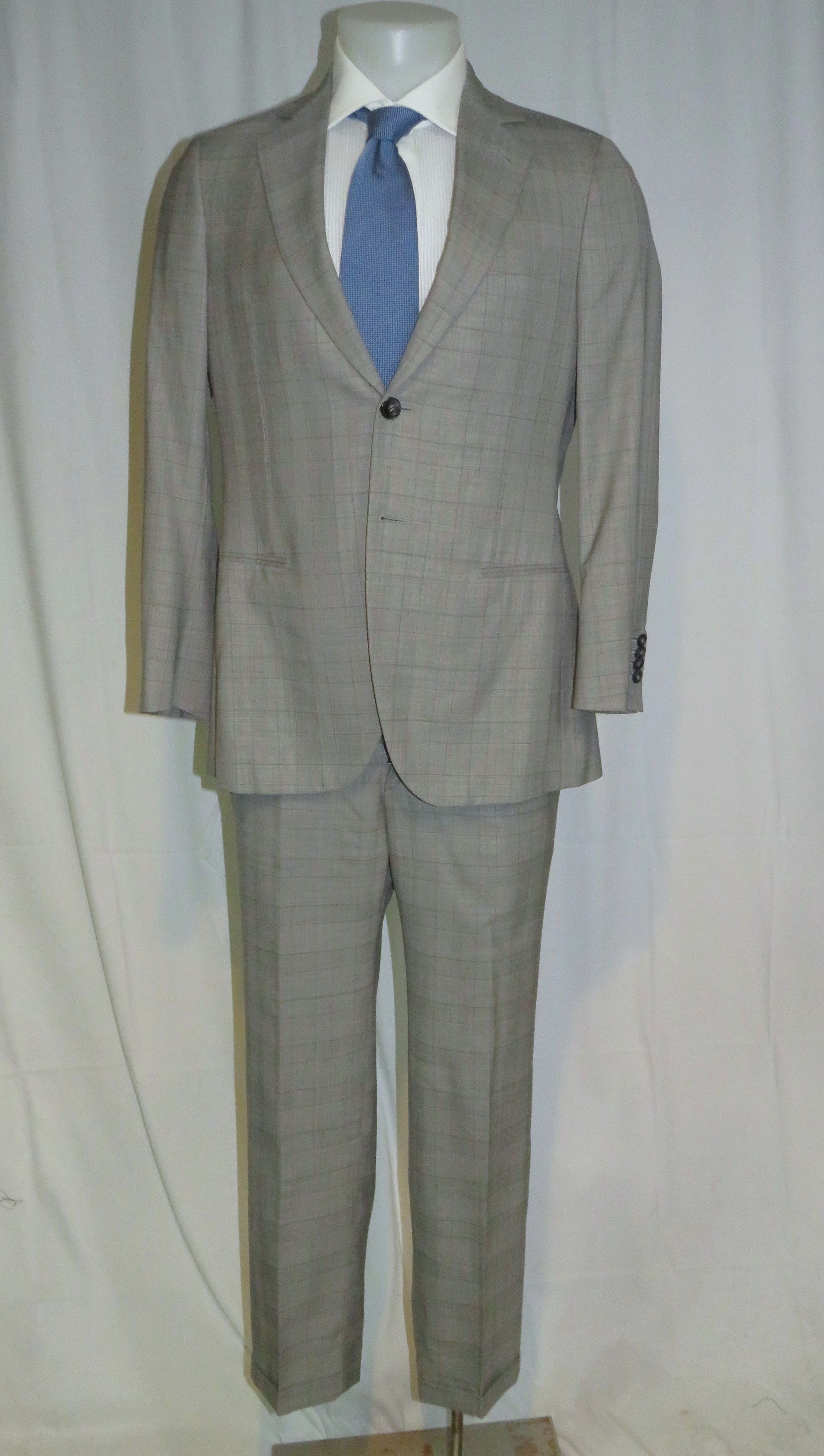Giorgio Armani Black Label Custom Gray Plaid Two Button Suit 40R Size 40R - 1 Thumbnail
