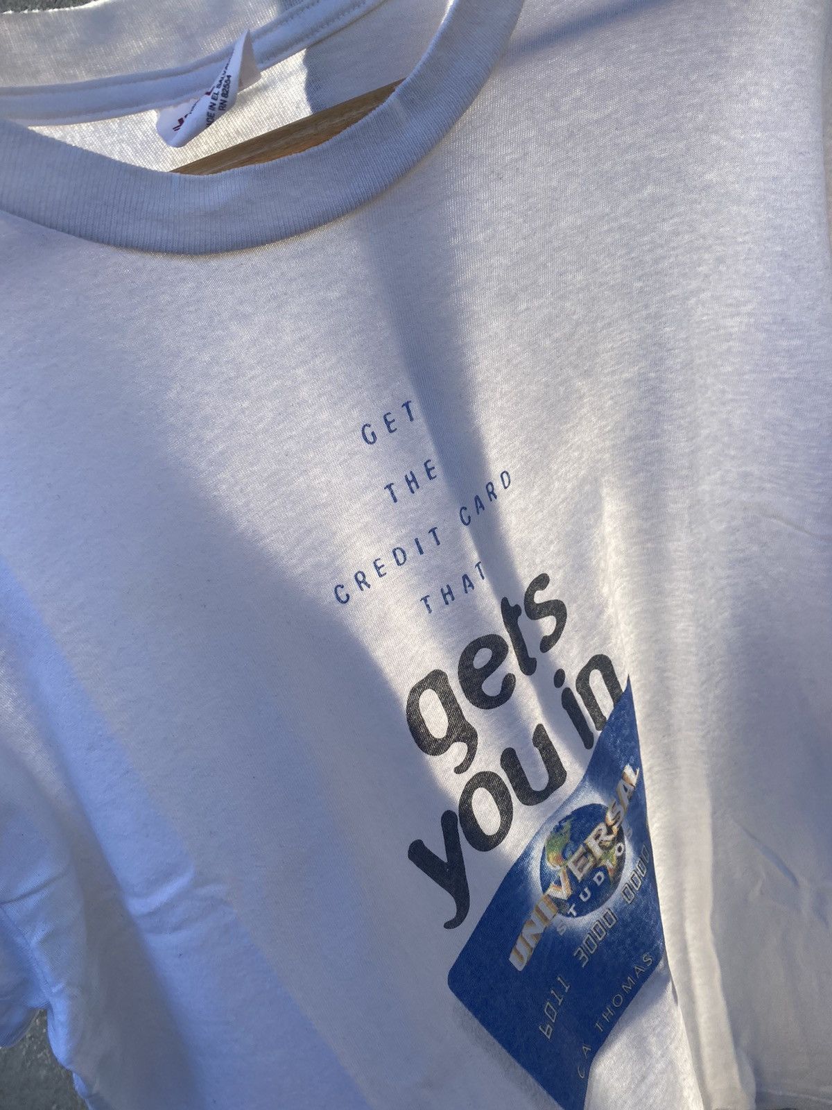 Vintage Vintage 90s Universal Studios Credit Card Pass Promo Tee Size US L / EU 52-54 / 3 - 2 Thumbnail