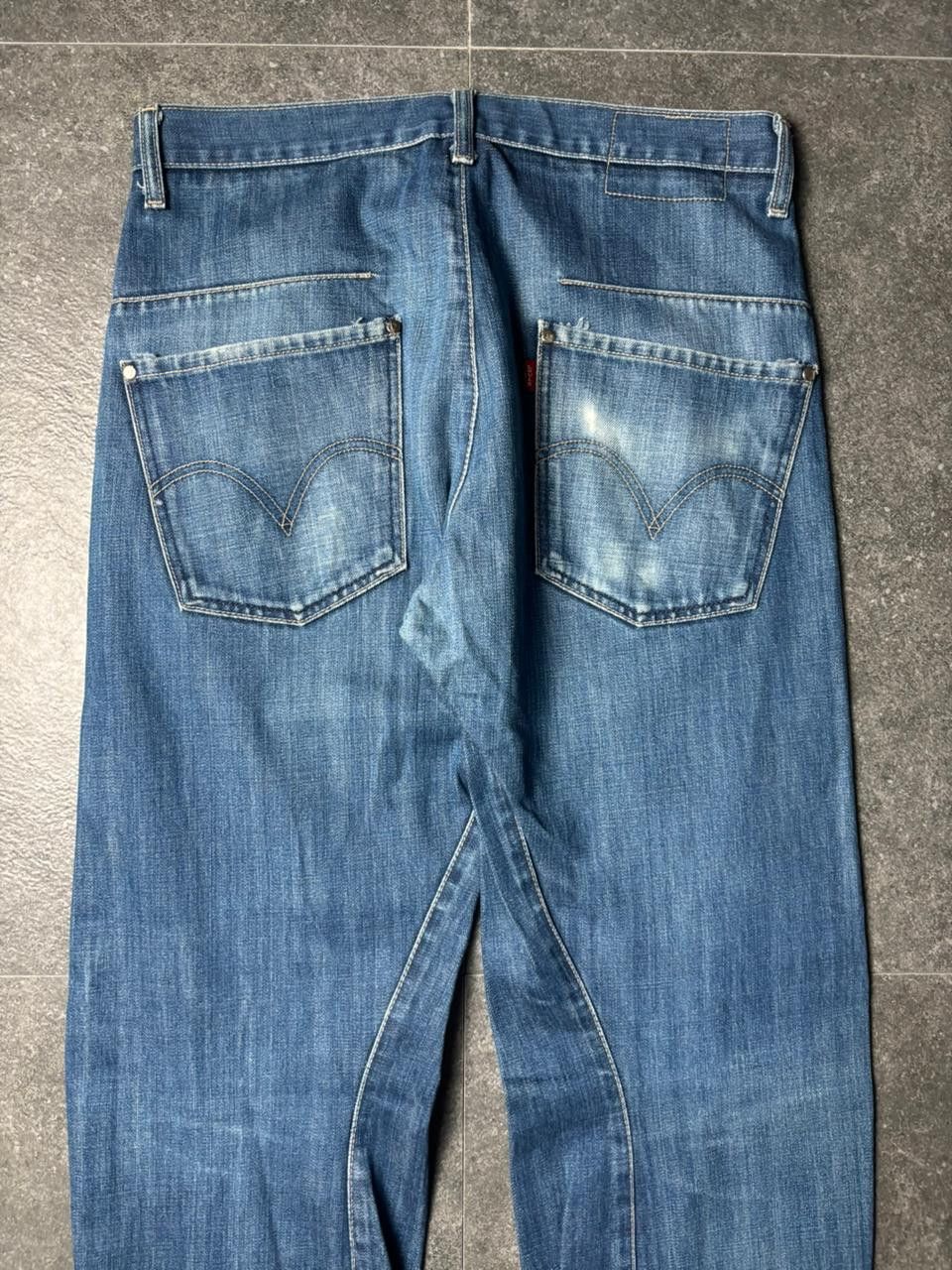 Levi's 2000s Levis Engineered Twisted Jeans Size US 31 - 11 Thumbnail
