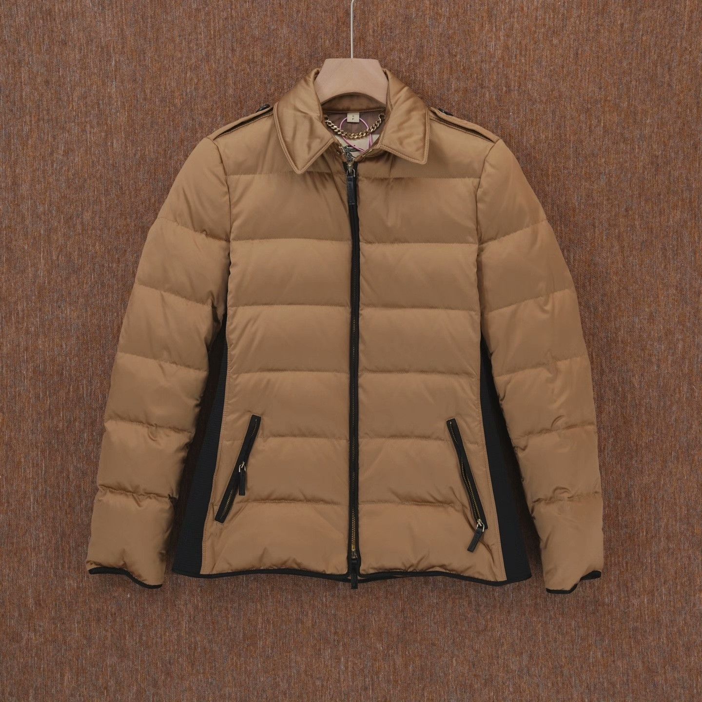Burberry Burberry Down Down Jacket S Women Size S / US 4 / IT 40 - 1 Thumbnail