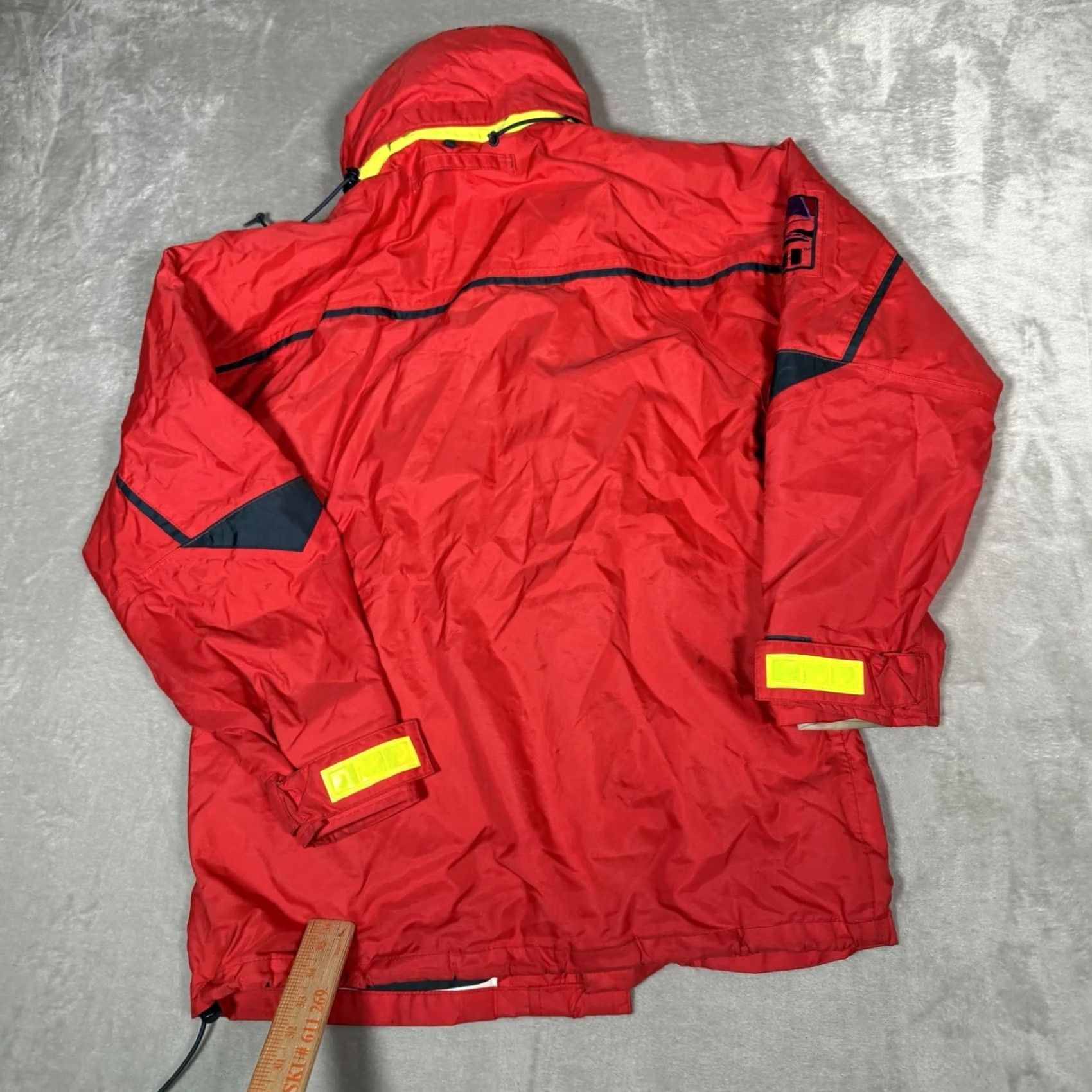Vintage VINTAGE Gill Jacket Mens Small Red Zip Up Douglas Sail Fish Rain Hooded Outdoors Size US S / EU 44-46 / 1 - 6 Thumbnail