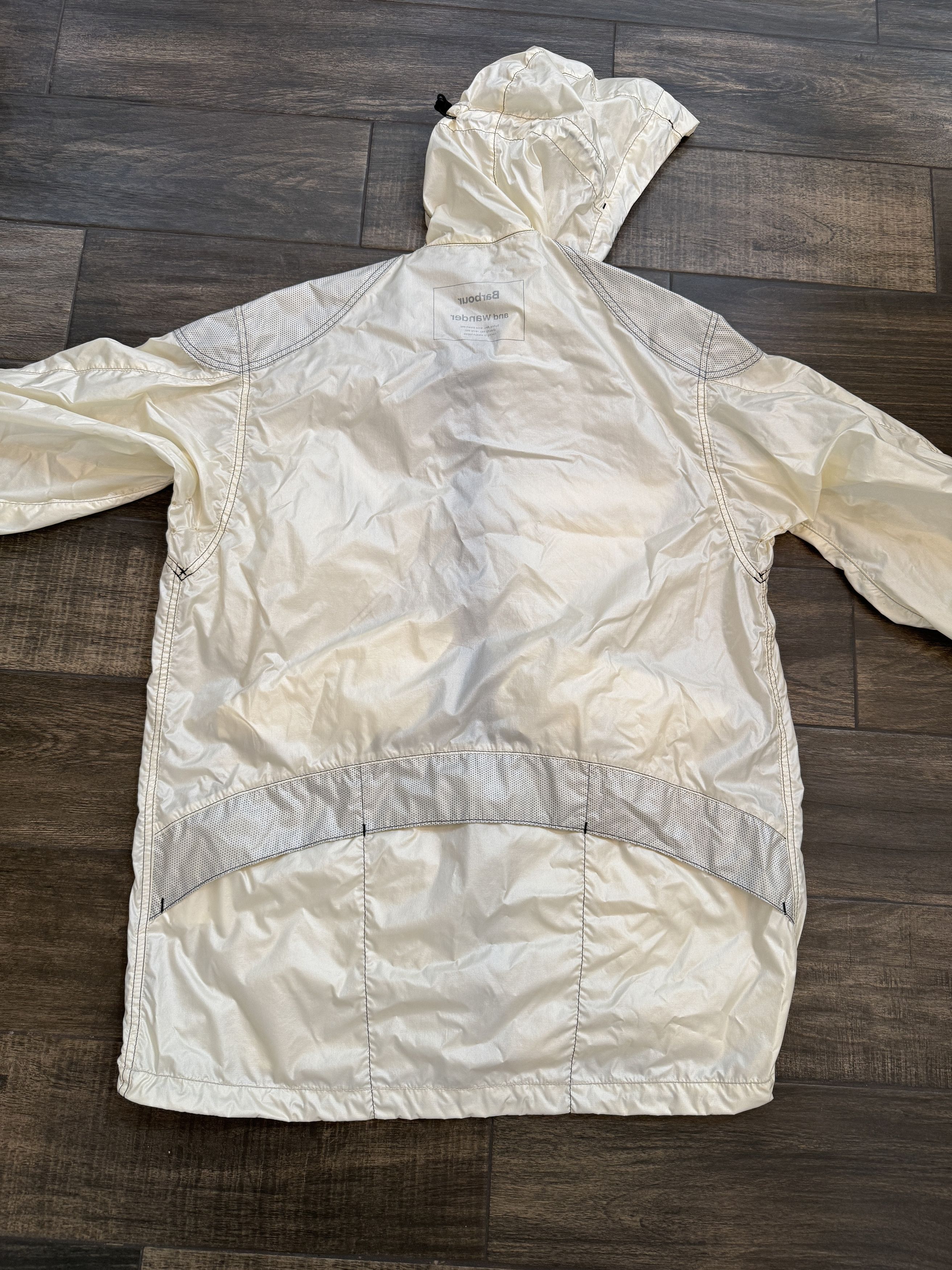 And Wander × Barbour Barbour and wander Pertex Windbreaker Shell Packable Cream Size US L / EU 52-54 / 3 - 6 Thumbnail