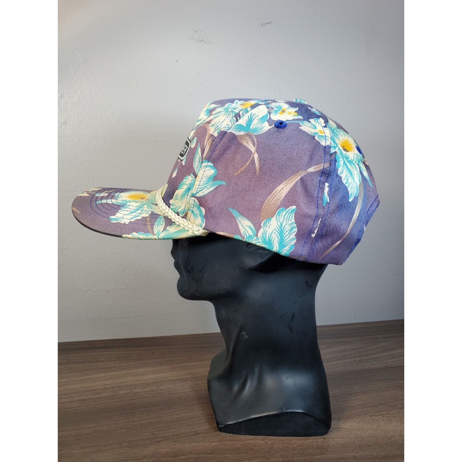 Vintage FREIGHTLINER Trucks Floral Trucker Hat Snapback Cap Purple Size ONE SIZE - 6 Thumbnail