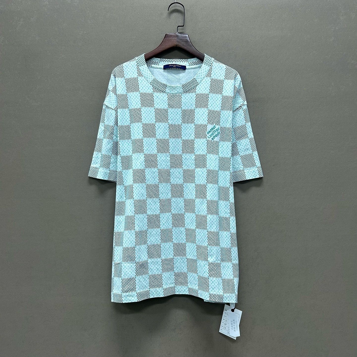Louis Vuitton Louis Vuitton Damier Pattern T-Shirt Size L Size US L / EU 52-54 / 3 - 1 Thumbnail
