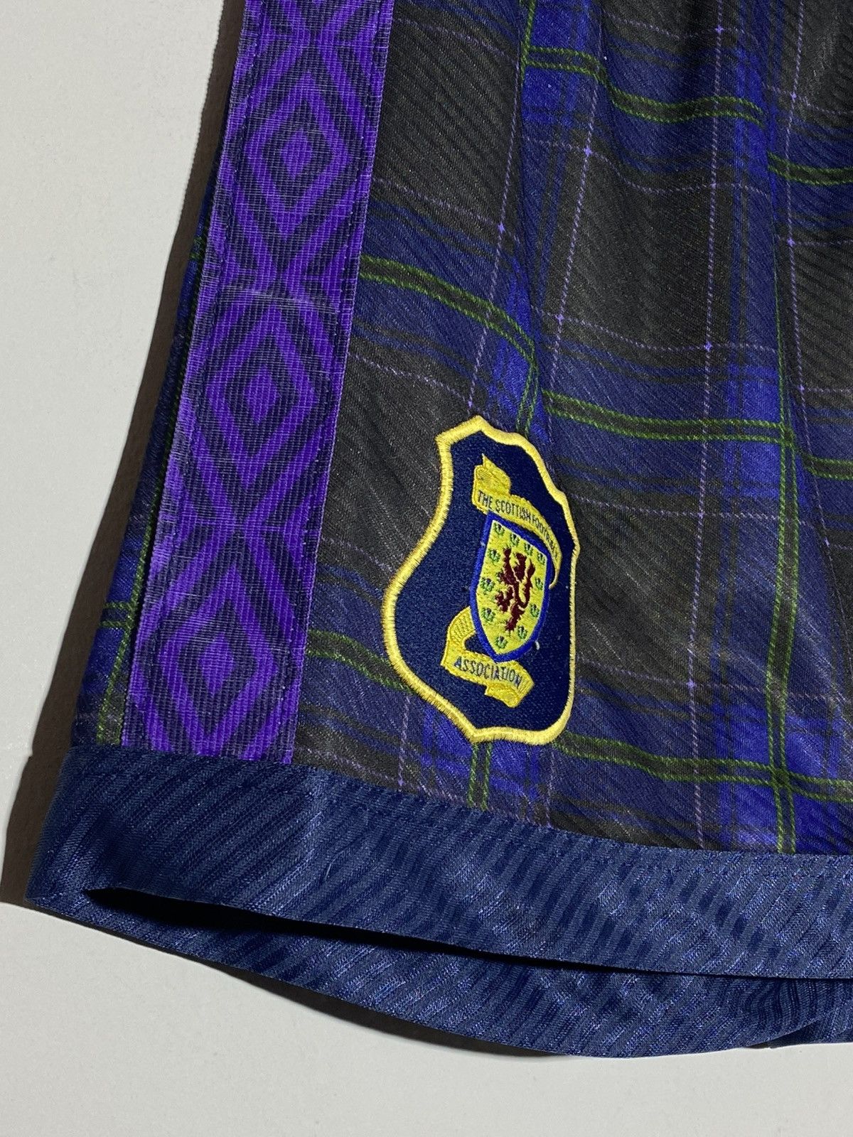 Umbro Vintage 90s Umbro Scotland National Team Rare Shorts Size US 32 / EU 48 - 4 Thumbnail