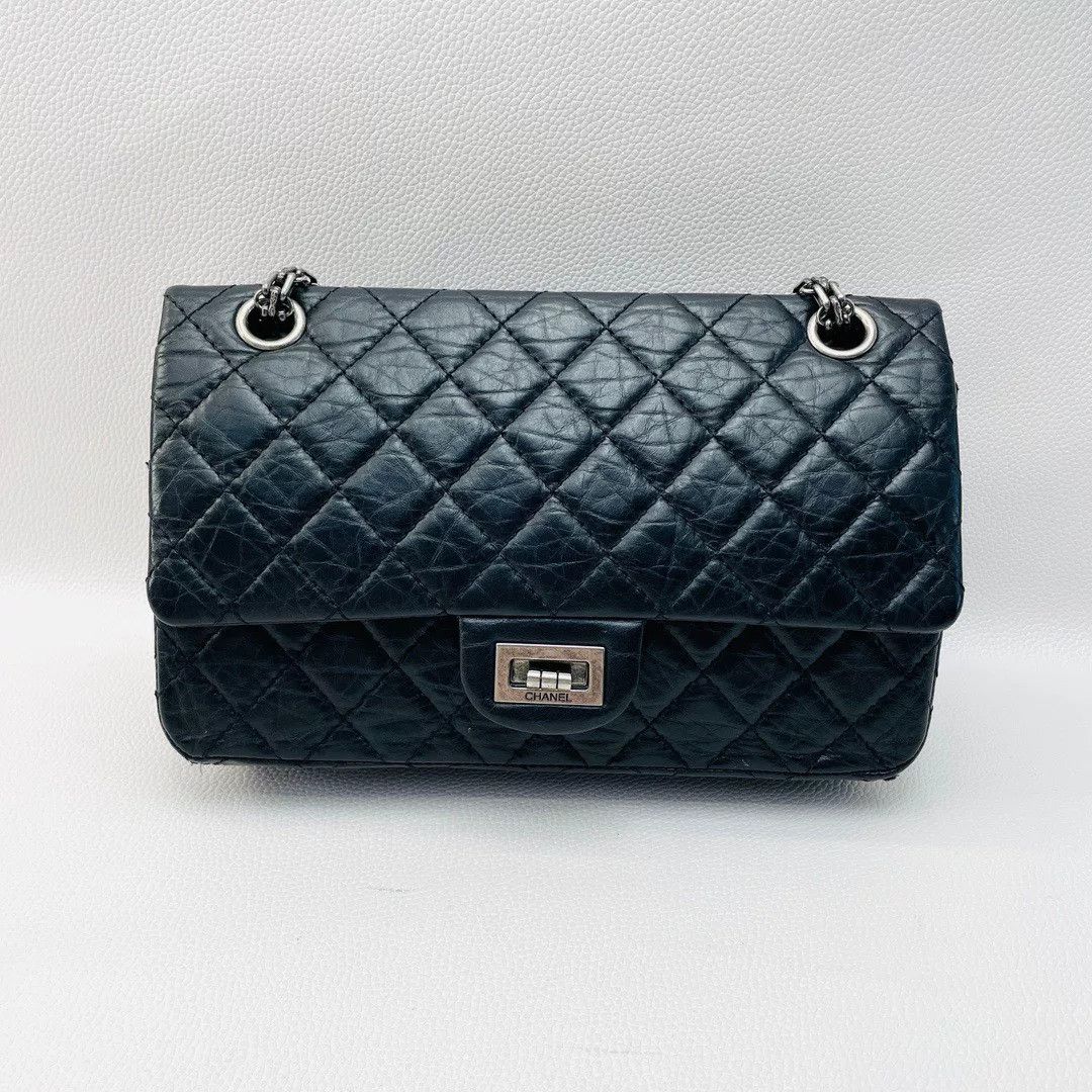 Chanel Pre-loved Bag Very good condition Size ONE SIZE - 1 Thumbnail