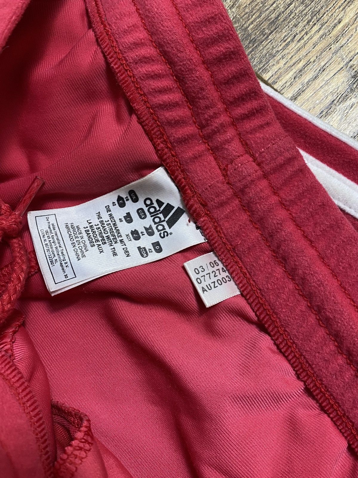 Adidas Vintage 2006 Adidas Pink Fleece Track Pants Y2K Archive Rare Size US 32 / EU 48 - 5 Thumbnail