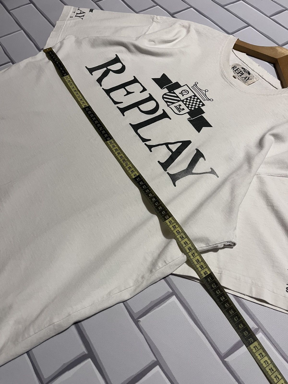 Replay 💥 Replay “Shirts” Crest Logo Tee 90s Made in Italy Size US L / EU 52-54 / 3 - 15 Thumbnail