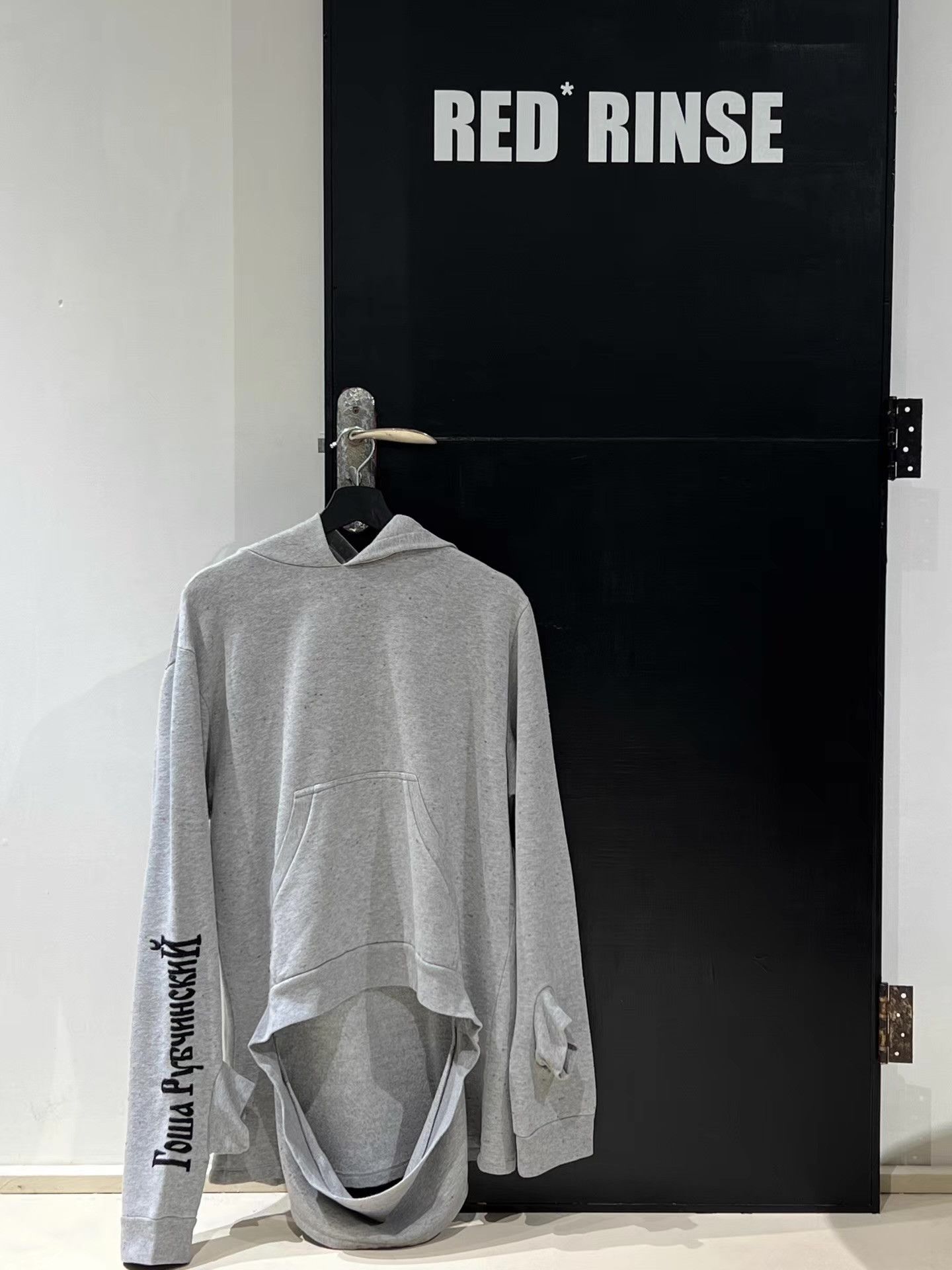 Gosha Rubchinskiy Gosha Rubchinskiy Four-Sleeve Pullover Hoodie。 Q13 Size US S / EU 44-46 / 1 - 2 Thumbnail
