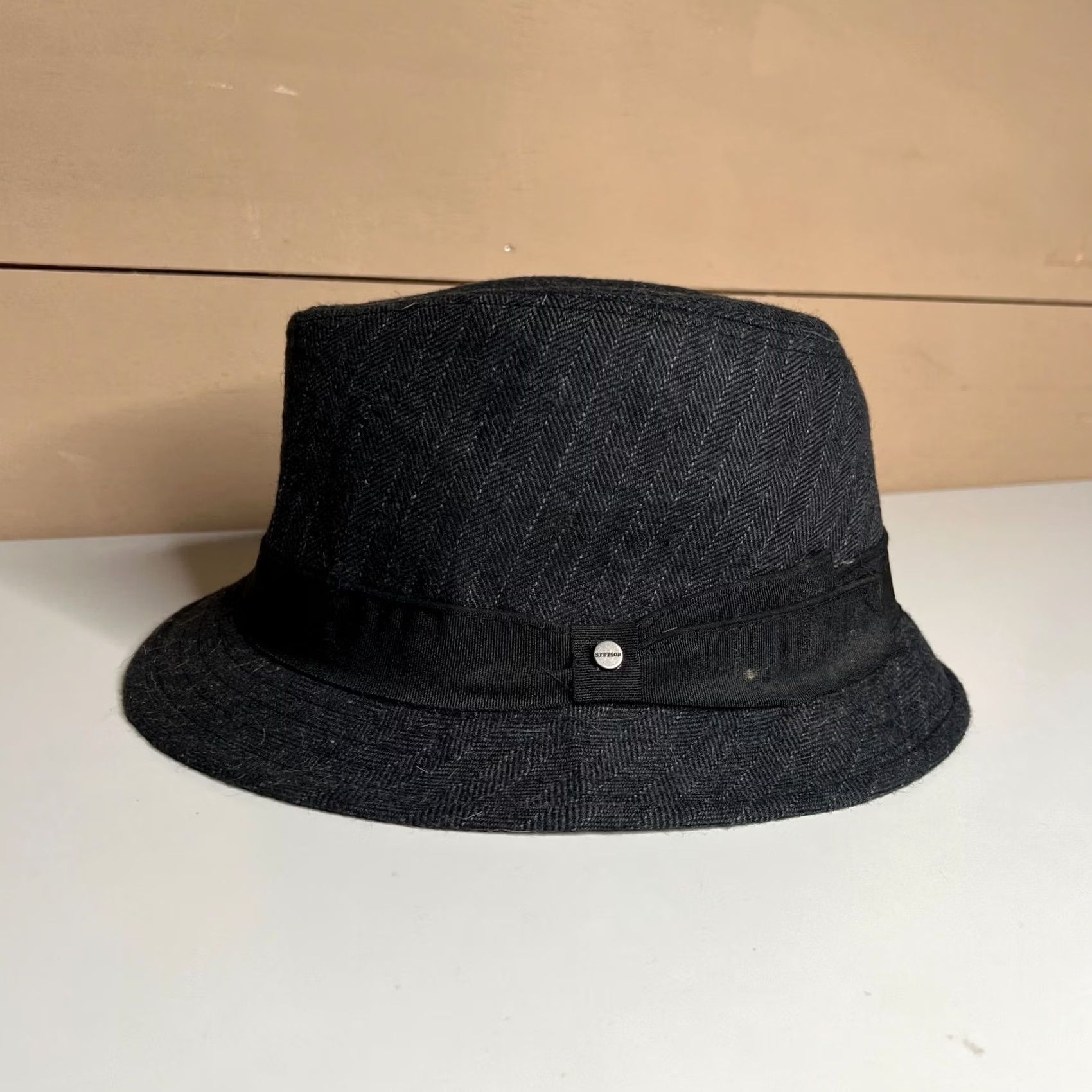 Stetson Stetson Wool Bucket Hat Herringbone Black Gray All American XL Men Bron Wool Bucket Hat XL Gray Stetson All American Men Size ONE SIZE - 2 Thumbnail