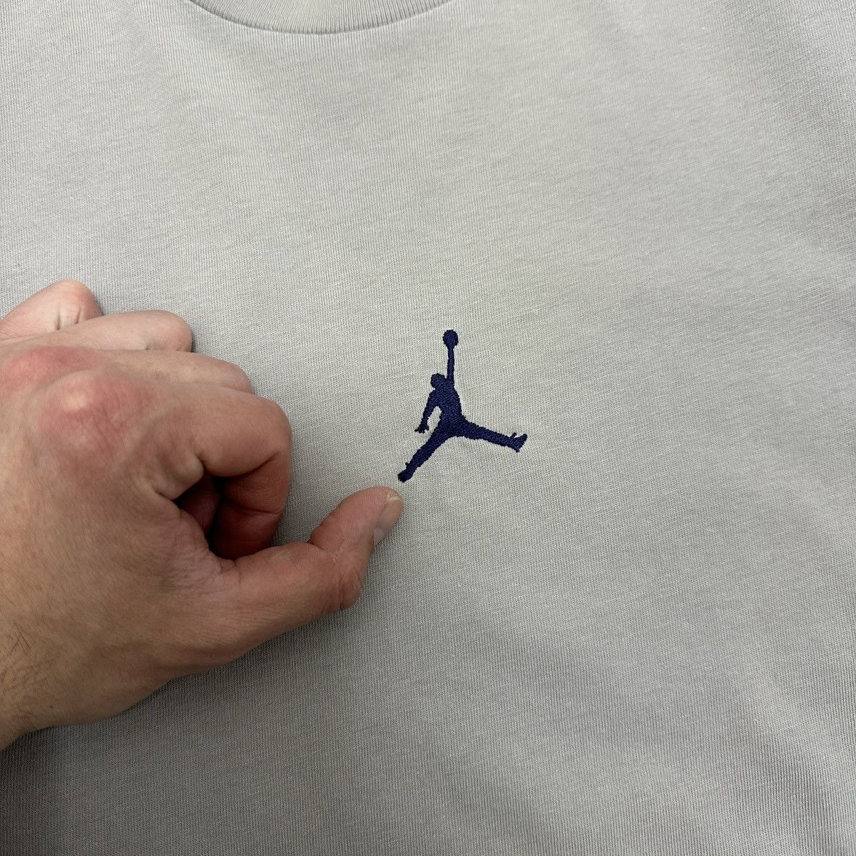 Jordan Brand Vintage 00s Jordan Embroidered logo tee bleached y2k og hype Size US XL / EU 56 / 4 - 6 Thumbnail
