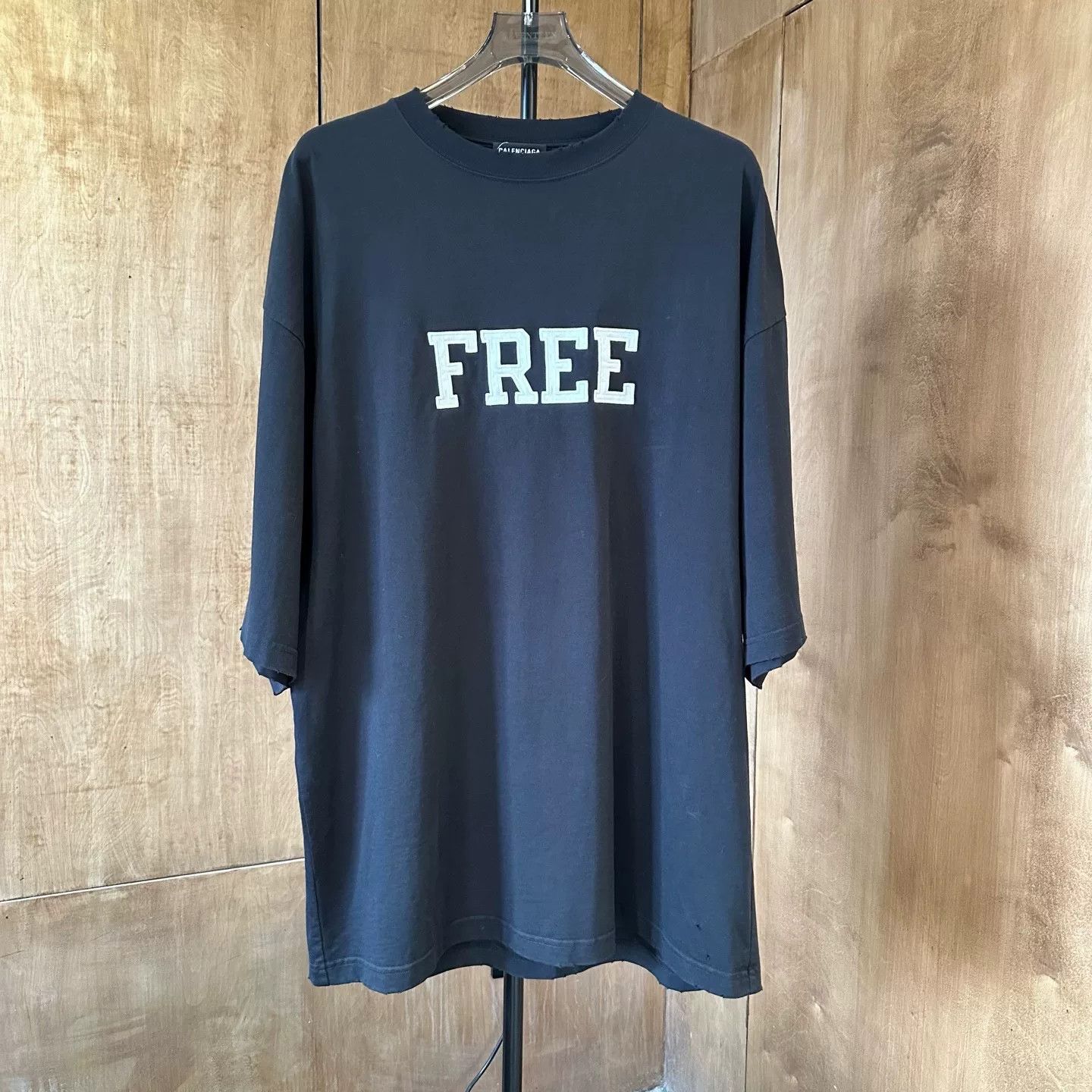 Balenciaga Balenciaga Printed Black T-Shirt M Men Size US M / EU 48-50 / 2 - 1 Thumbnail