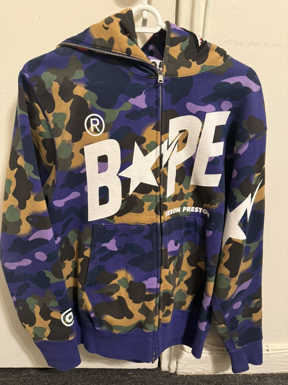パーカー・フーディ BAPE x Heron Preston Mix 1st Camo Shark Zip Hoodie s_wp_63c71faebd06297910b01a38.webp