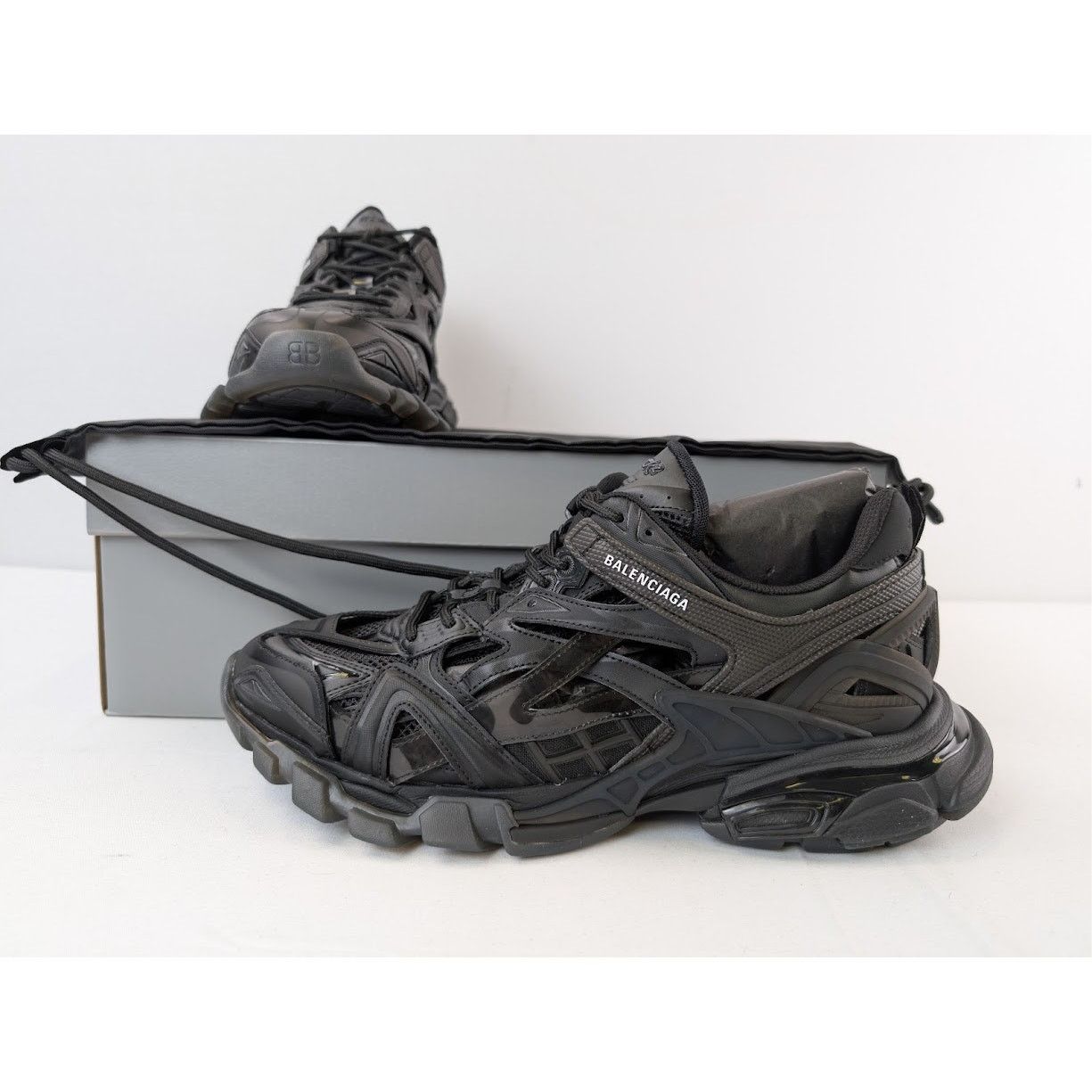 Balenciaga o1rshd1 Q:2 / Track.2 Open Sneakers in Black Size US 11 / EU 44 - 20 Thumbnail