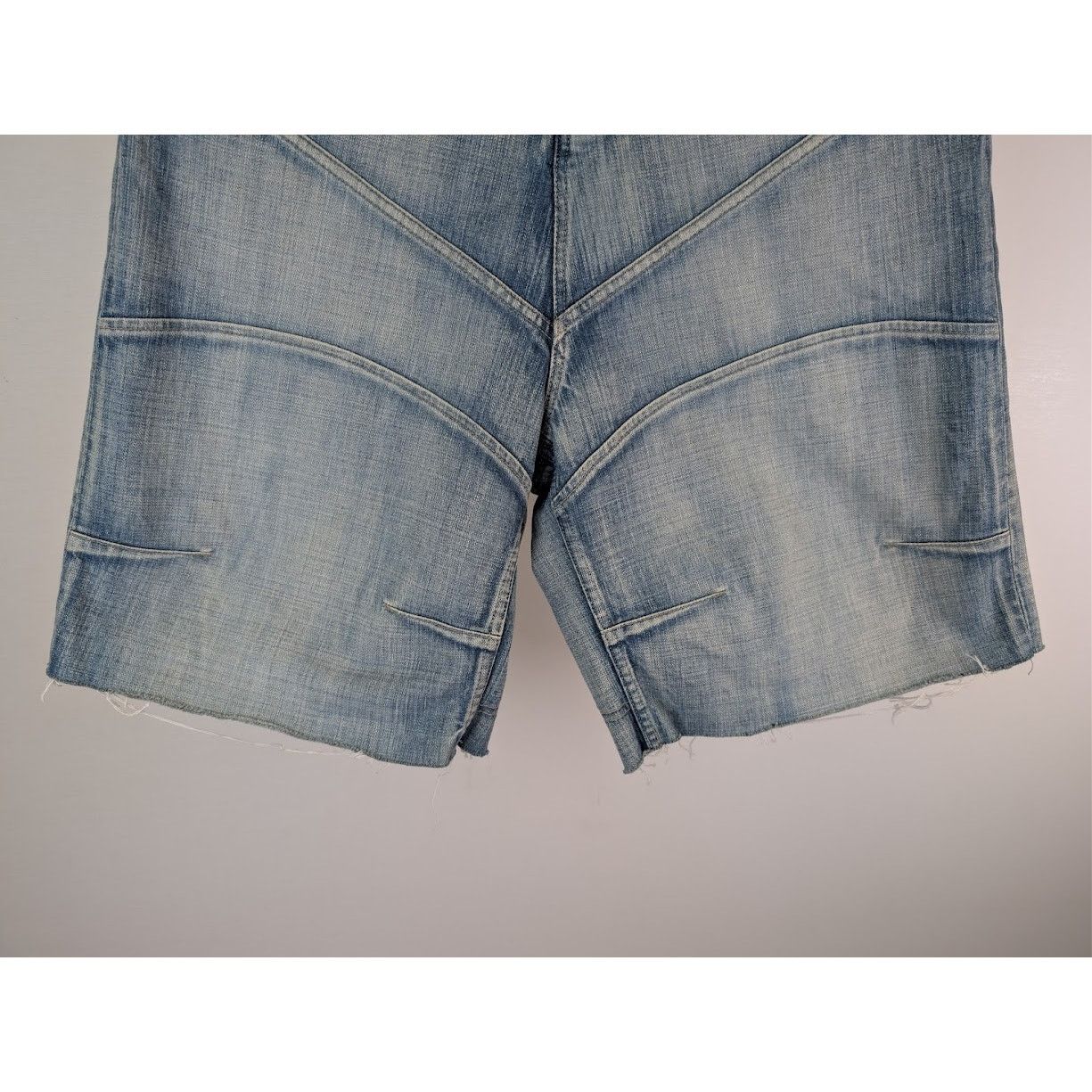 Balenciaga o1rshd1 Denim Shorts in Blue Size US 32 / EU 48 - 4 Thumbnail