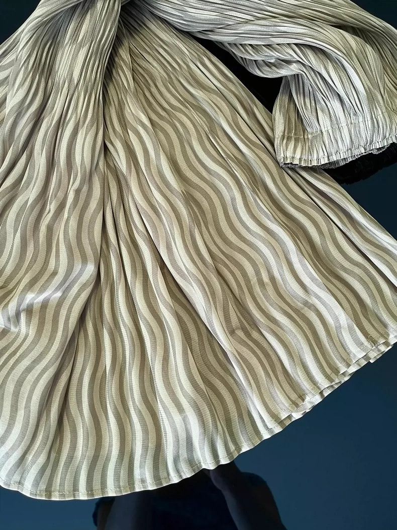 Issey Miyake Issey Miyake size:3 Yellow pleated printed short-sleeved s Size S / US 4 / IT 40 - 6 Thumbnail