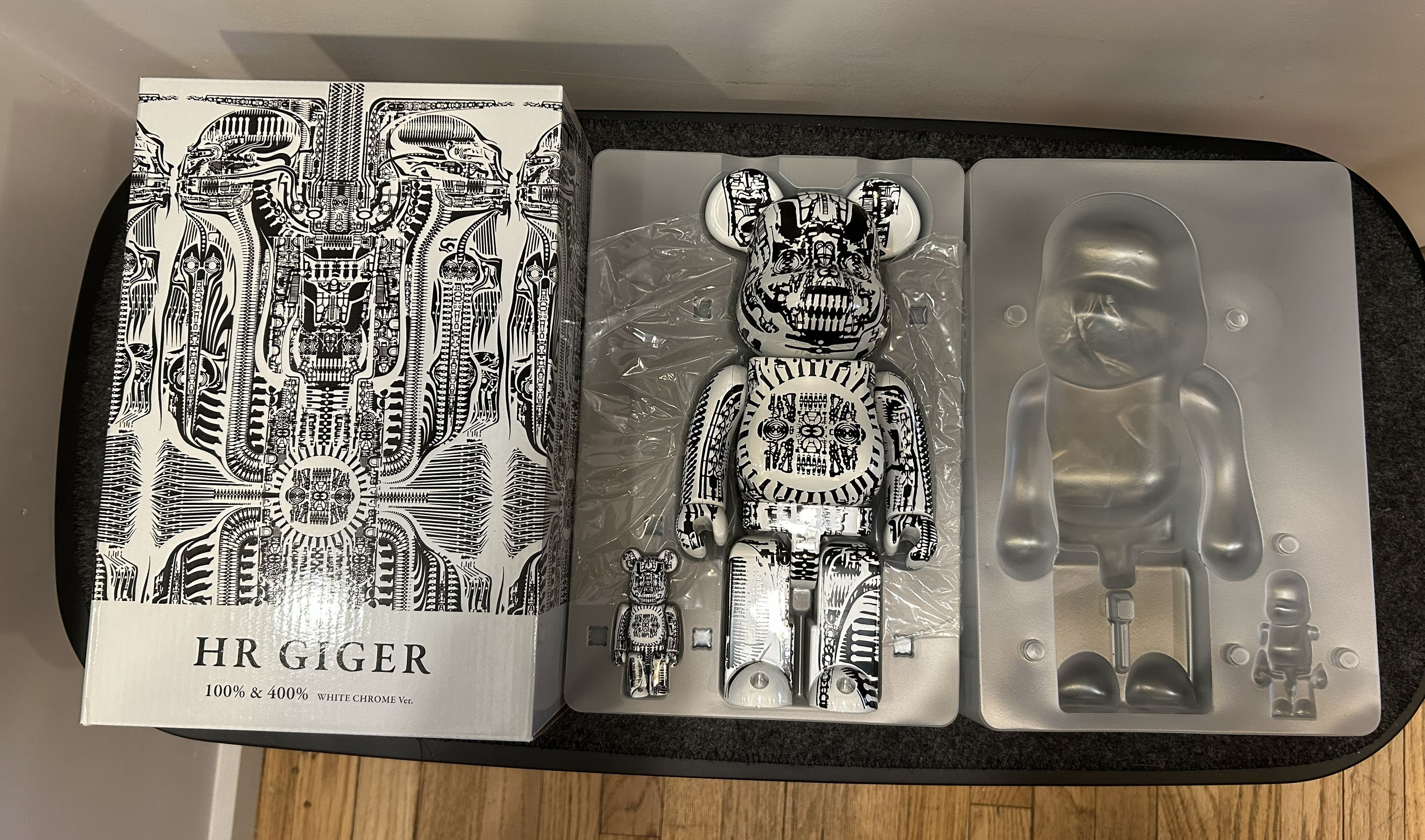Medicom Toy MEDICOM TOY_HR GIGER_White Chrome Size ONE SIZE - 4 Thumbnail