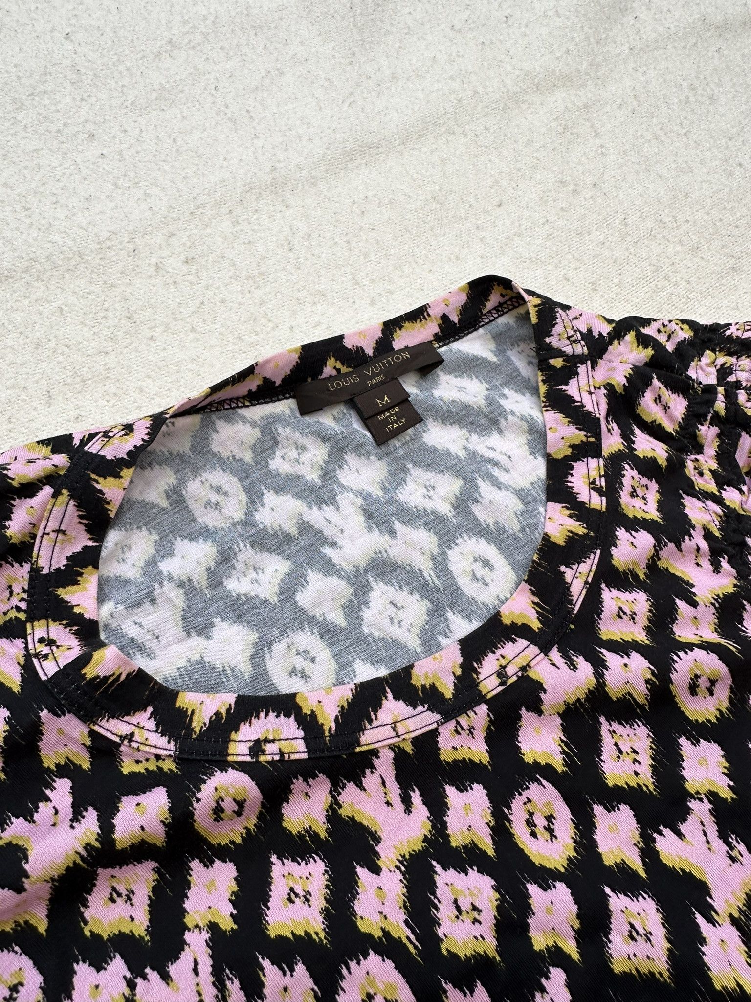 Louis Vuitton Louis Vuitton Mini Dress Top Blurred Monogram LV Size M / US 6-8 / IT 42-44 - 4 Thumbnail