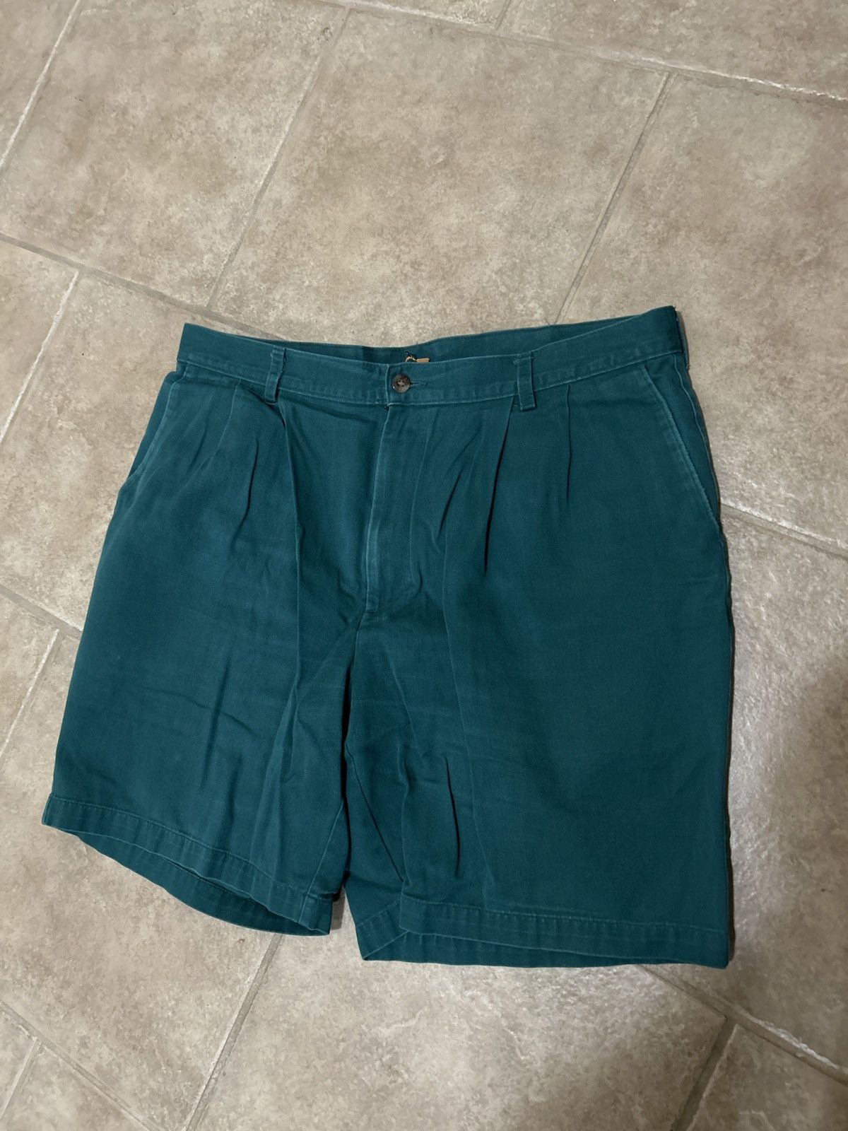 Vintage Vintage 90s pleated shorts Size US 38 / EU 54 - 1 Thumbnail