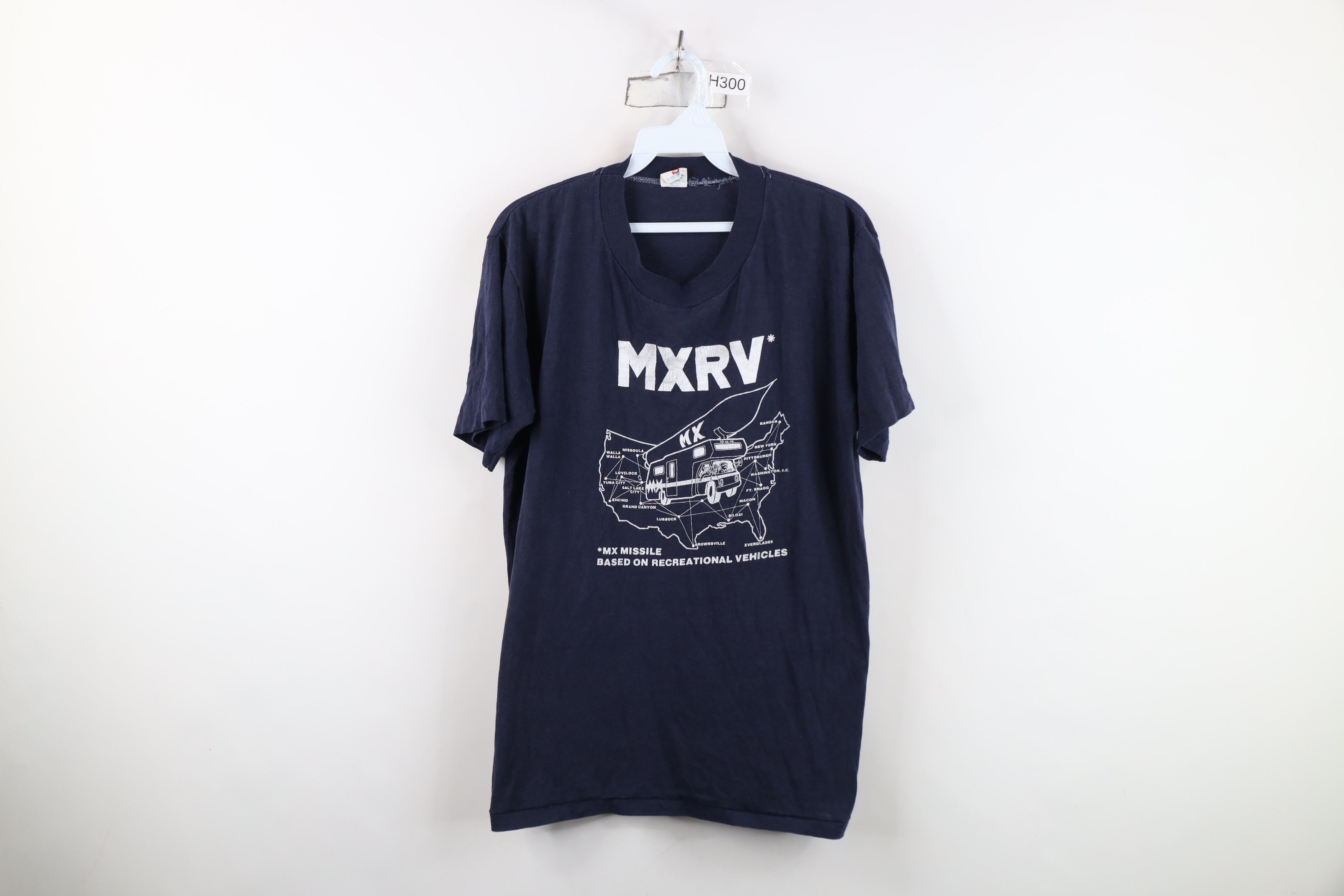 Vintage Vintage 70s 80s MX Missile Recreational Vehicle T-Shirt USA Size US L / EU 52-54 / 3 - 1 Thumbnail