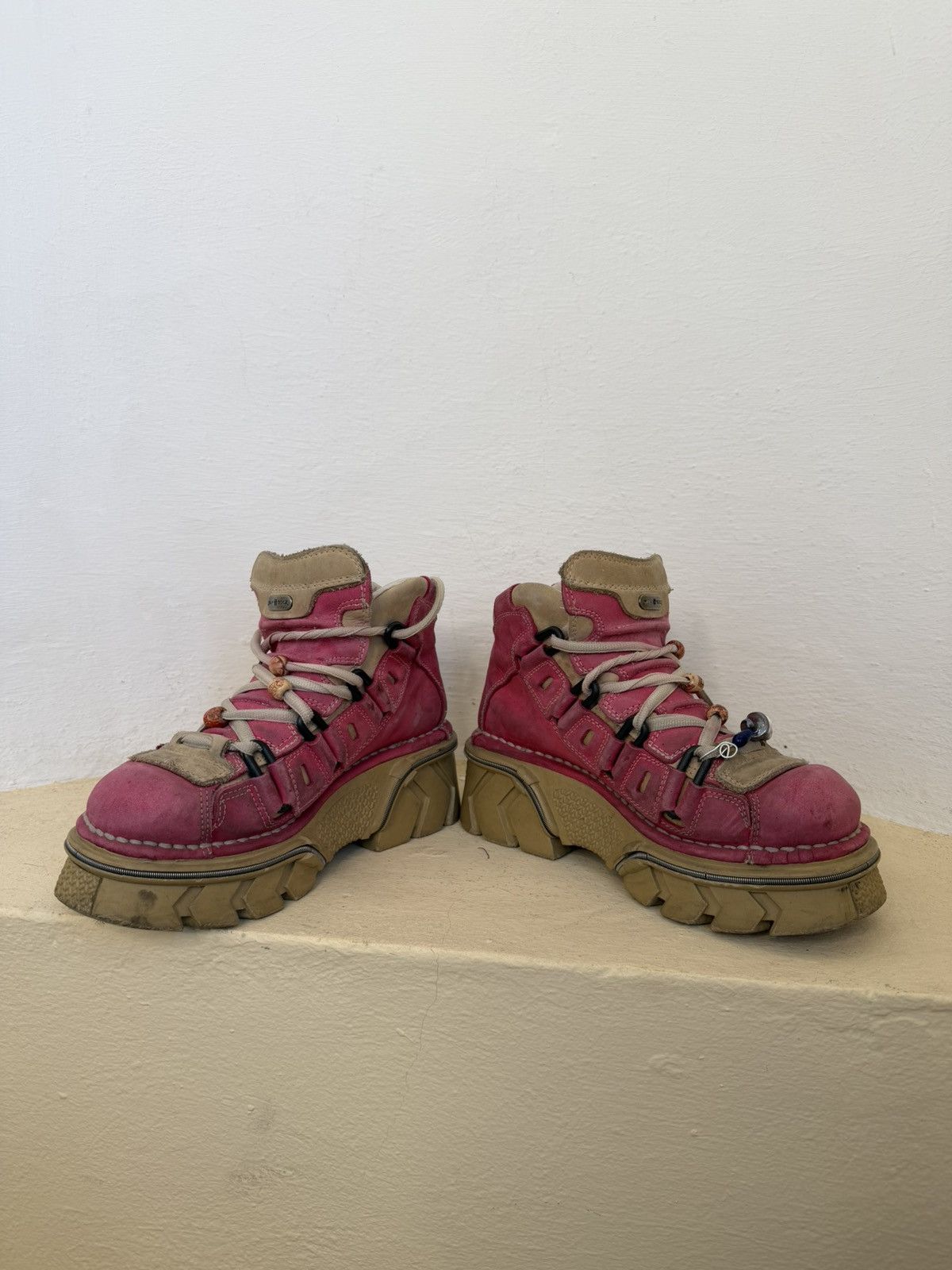 New Rock Rare New Rock M-106 Pink Tower Platform Boots Size 38 Size US 8 / IT 38 - 8 Thumbnail