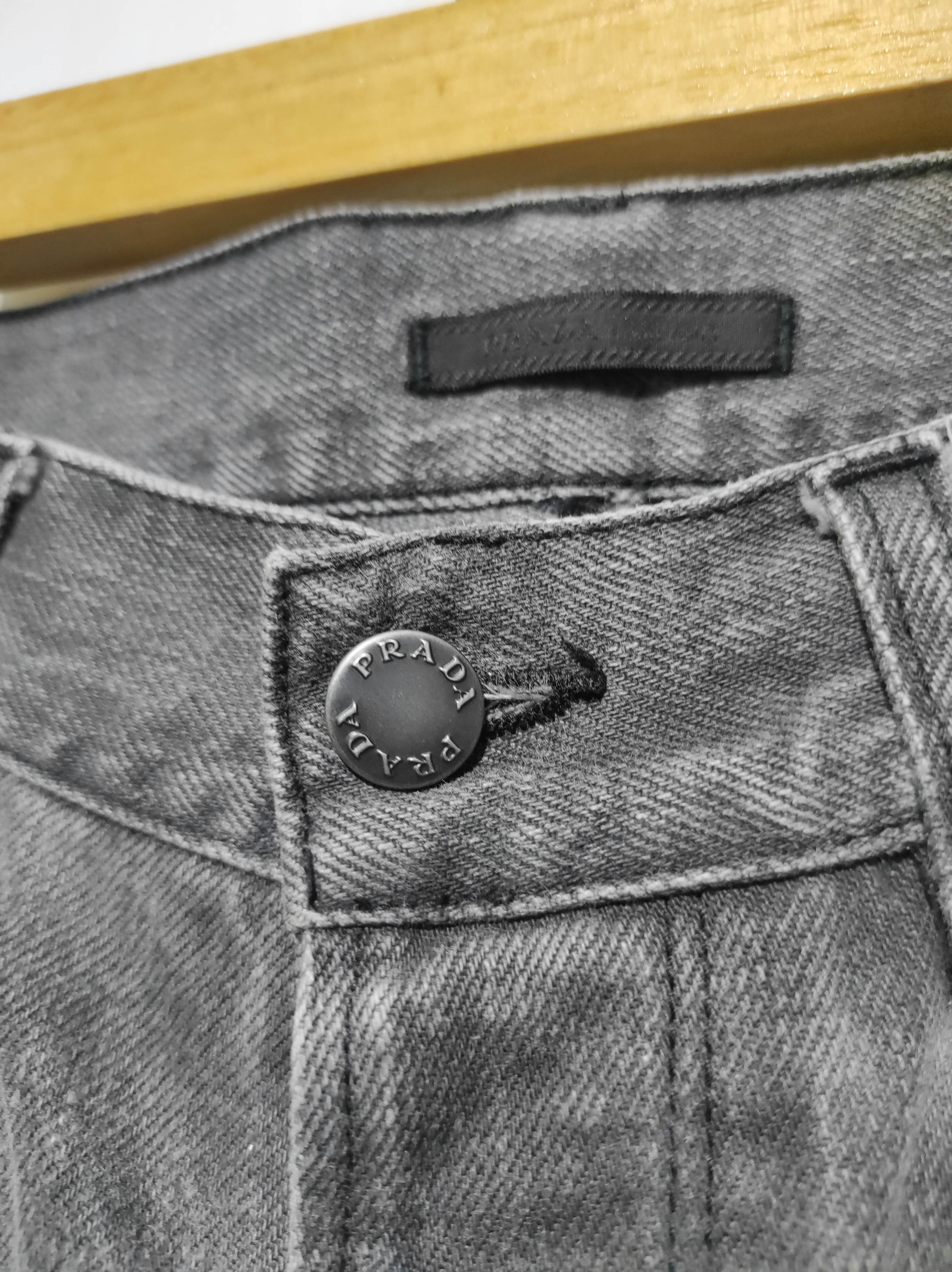 Prada Prada Logo Black Denim Tapered Fit Jeans size 30 Size US 30 / EU 46 - 7 Thumbnail