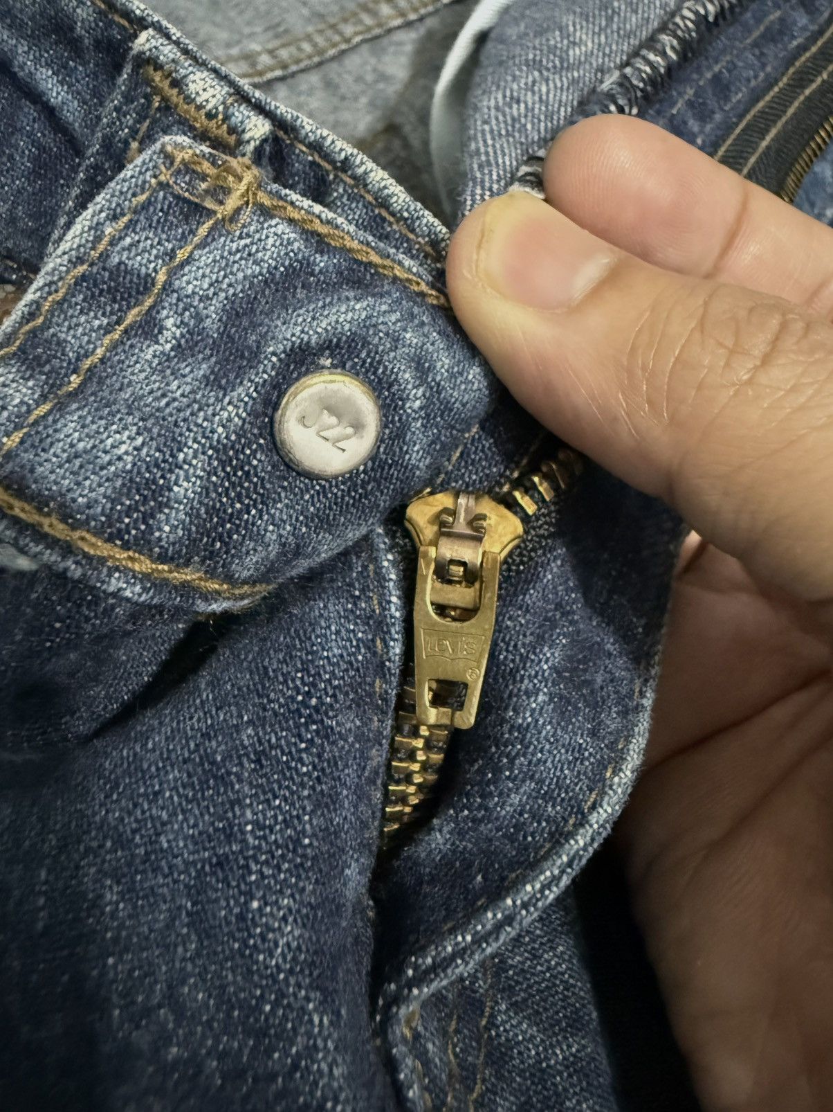 Levi's Vintage Clothing Vintage levis 517 loose fit j22 button jeans Size US 31 - 9 Thumbnail