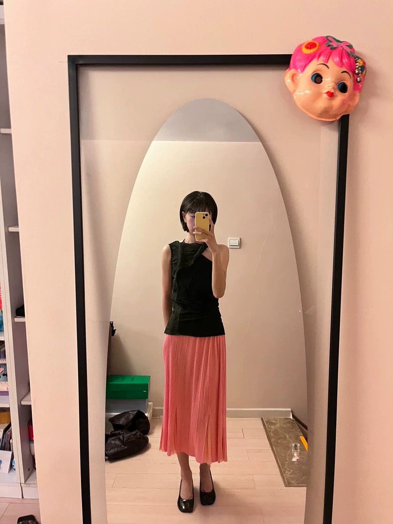 Issey Miyake issey miyake size；3 Pink pleated skirt Size 42" / US 20 - 1 Thumbnail