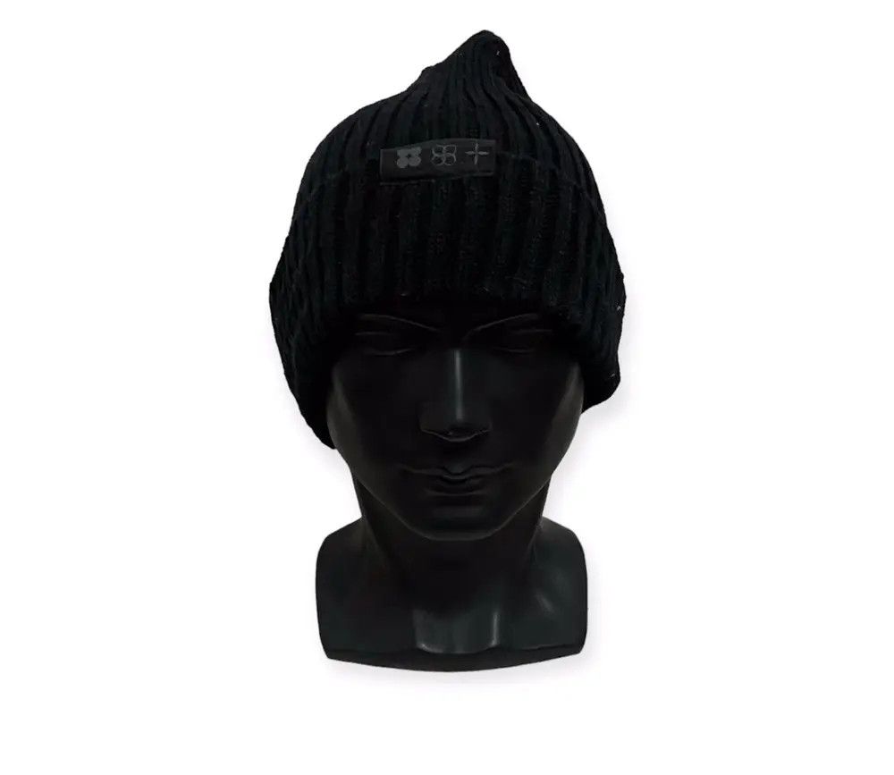 Japanese Brand × Vintage Bts Small Logo Beanie Hat Size ONE SIZE - 1 Thumbnail