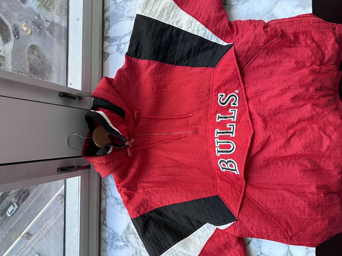 image of Bulls 90's Starter Jacket in Red, Men's (Size Large)