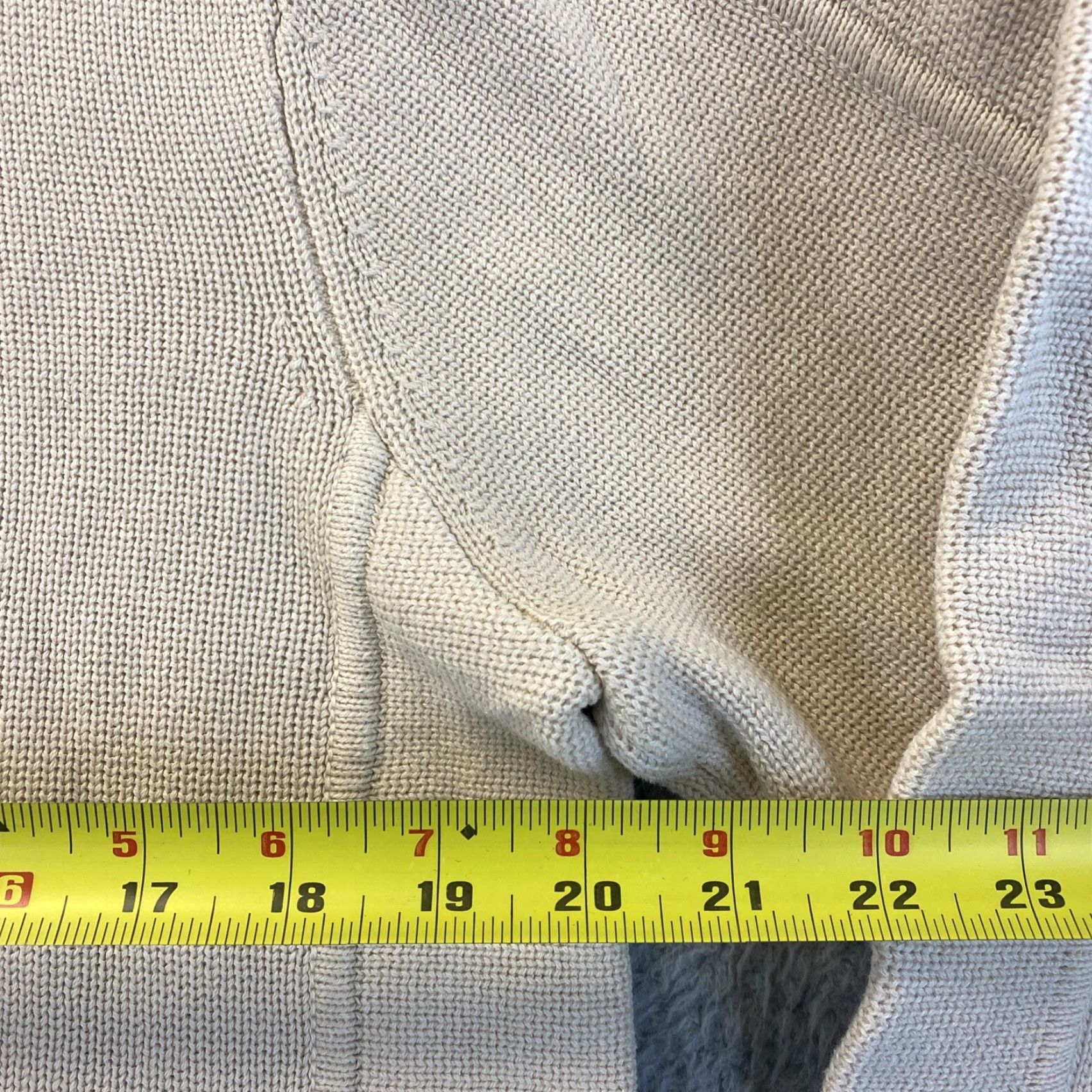Gap Gap Sweater Mens Medium Beige Pullover Knit Crew Neck Cotton Blend Classic Modern Autumn Winter Casual, Regular Fit Mens 72-31 Size US M / EU 48-50 / 2 - 4 Thumbnail