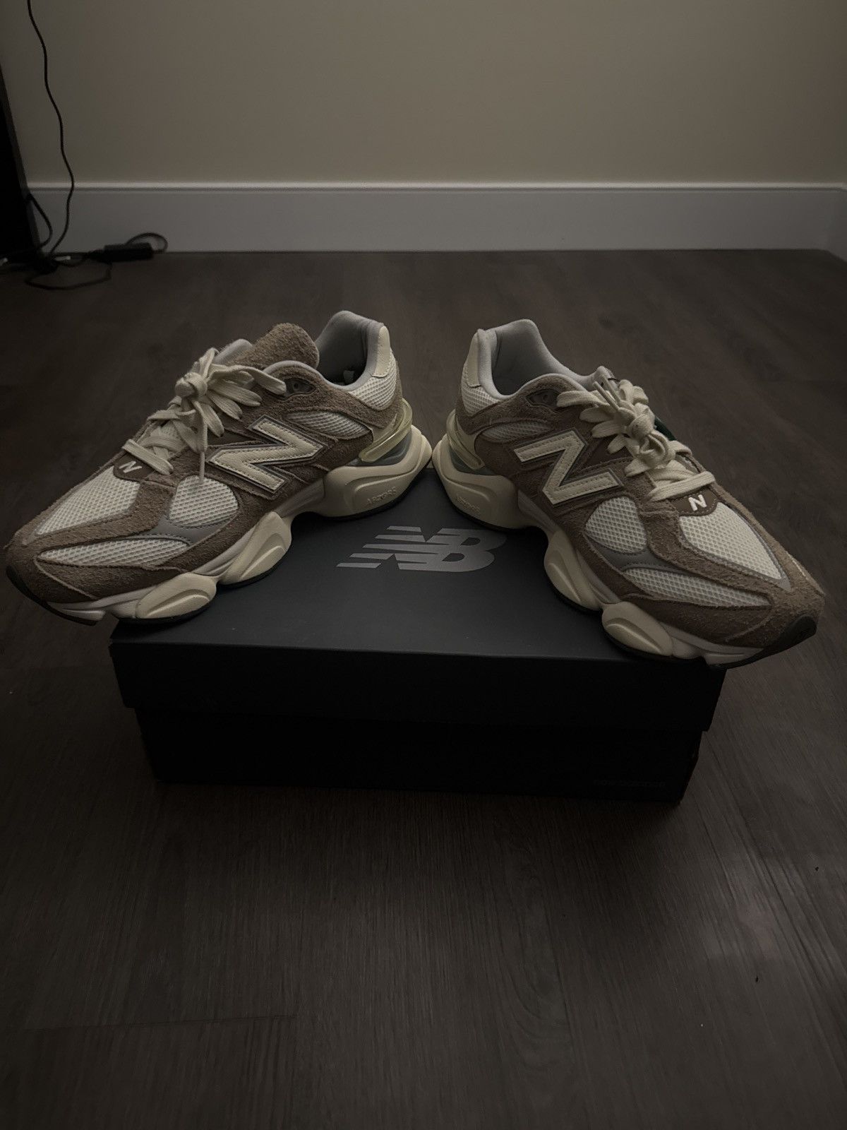 New Balance New Balance 9060 Driftwood Stone Pink Sea Salt Size US 13 / EU 46 - 5 Thumbnail