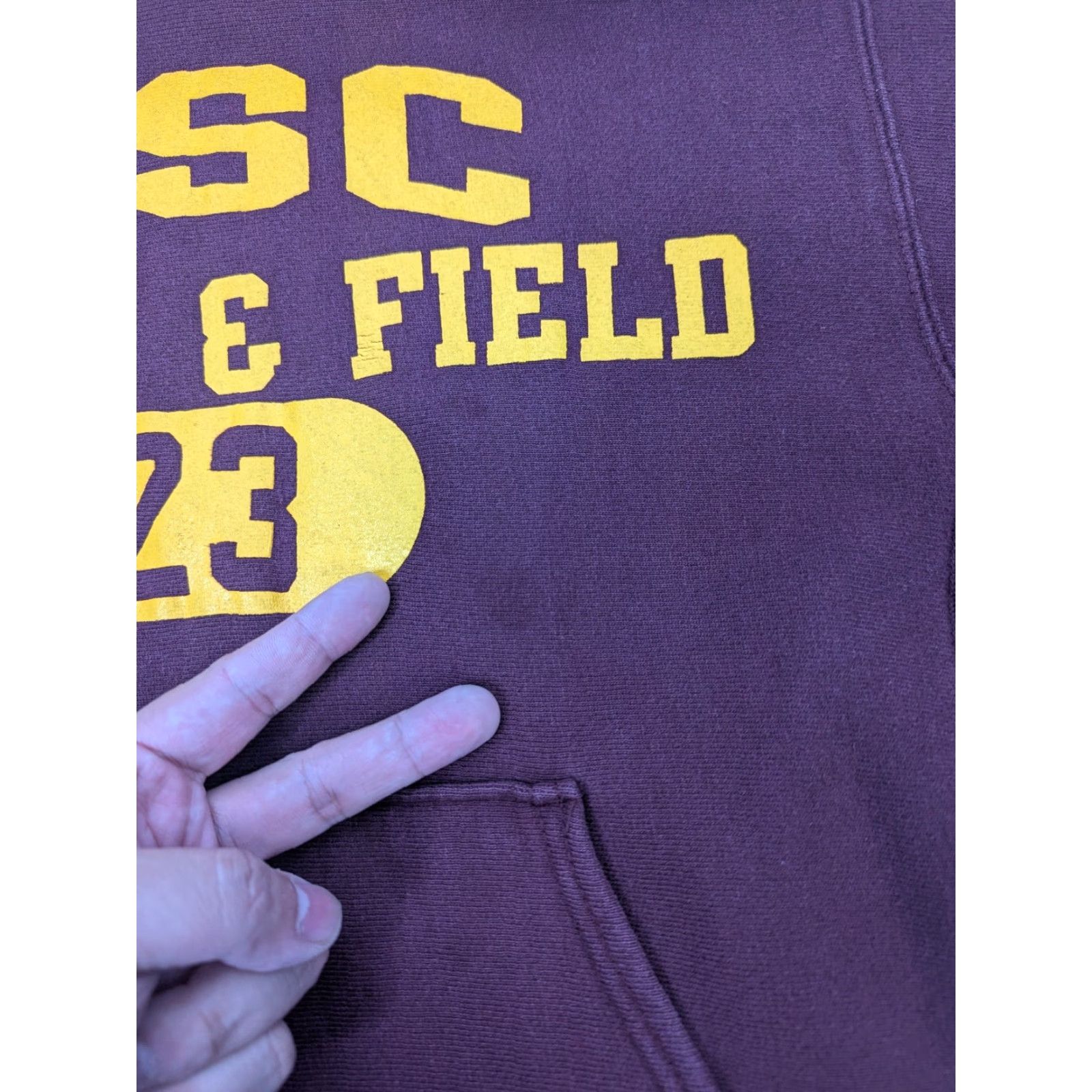 Champion VINTAGE Champion Reverse Weave Hoodie USC Trojans Football 80s 90s College USA Made Sz M Maroon Unisex Adults Boys Womens Size US M / EU 48-50 / 2 - 3 Thumbnail