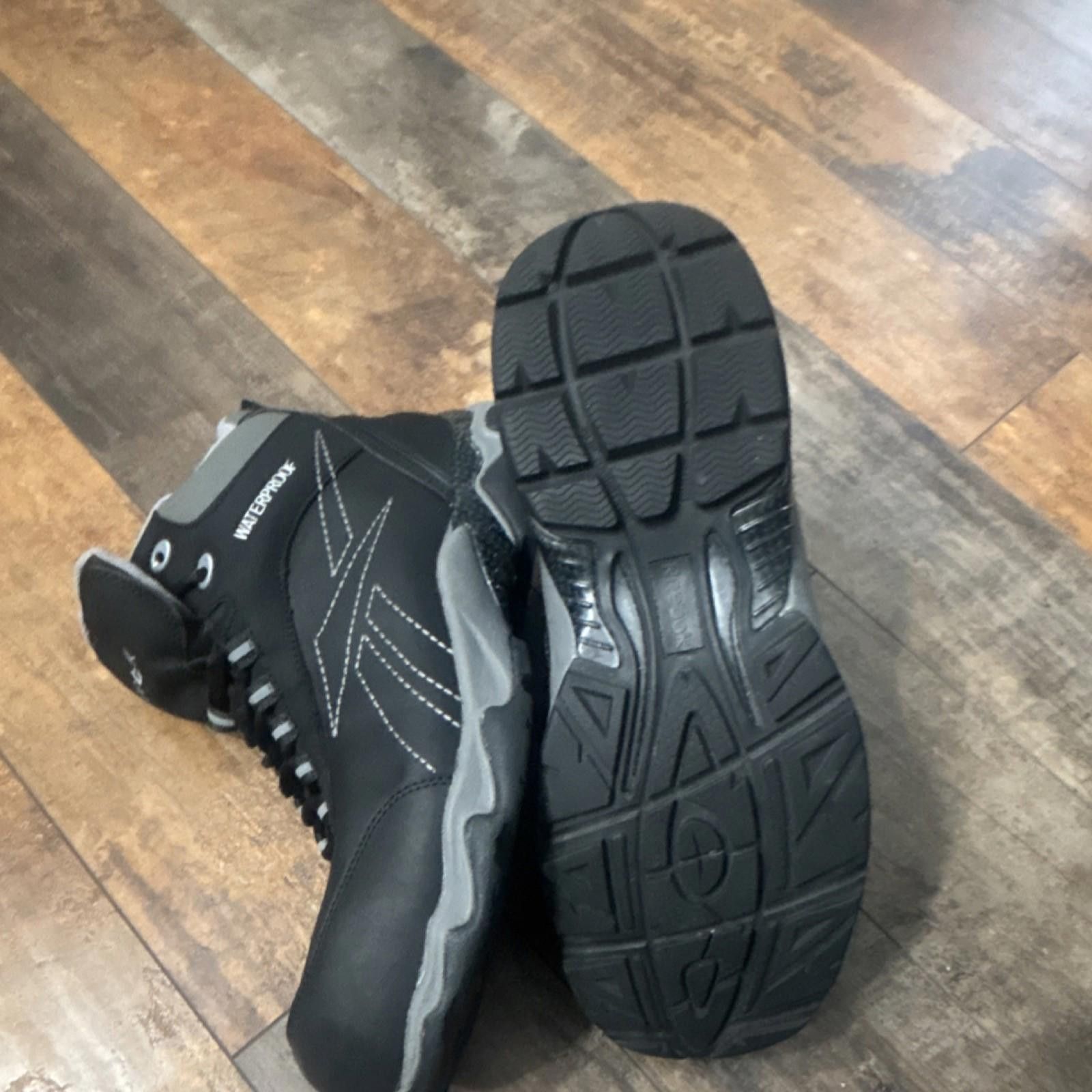 Reebok Reebok RB1068 Waterproof Work Boots ASTM F2413-11 EH Size 11 Size ONE SIZE - 8 Thumbnail