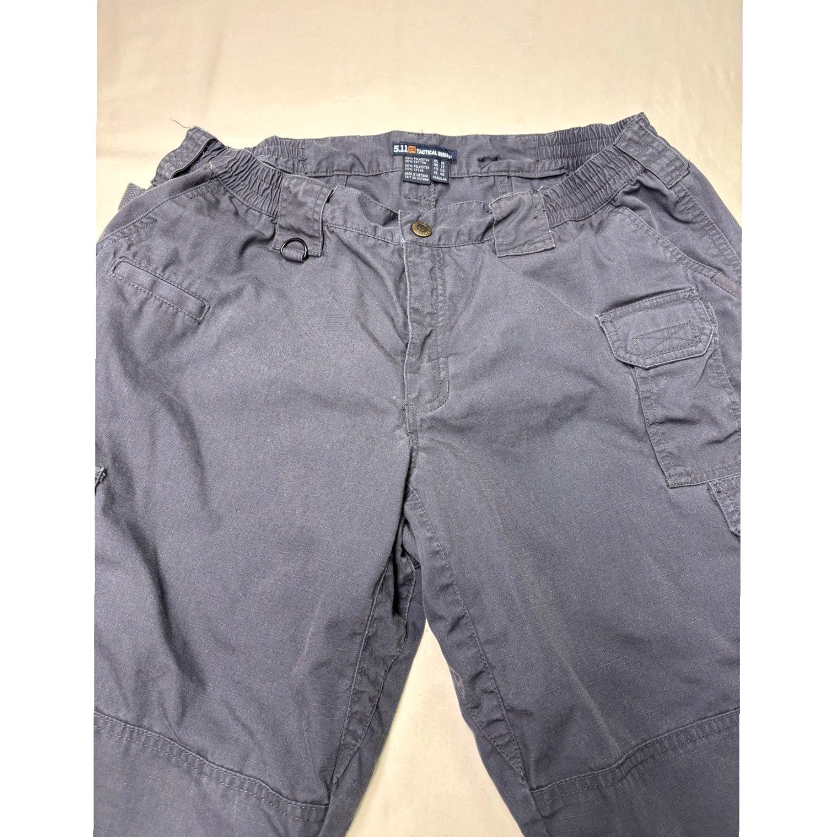 Vintage 5.11 Men's Taclite Pro Ripstop Cargo Pant Grey Regular 32X30 Tac-143 Pants Men Grey 5.11 Tactical Series Size US 32 / EU 48 - 3 Thumbnail