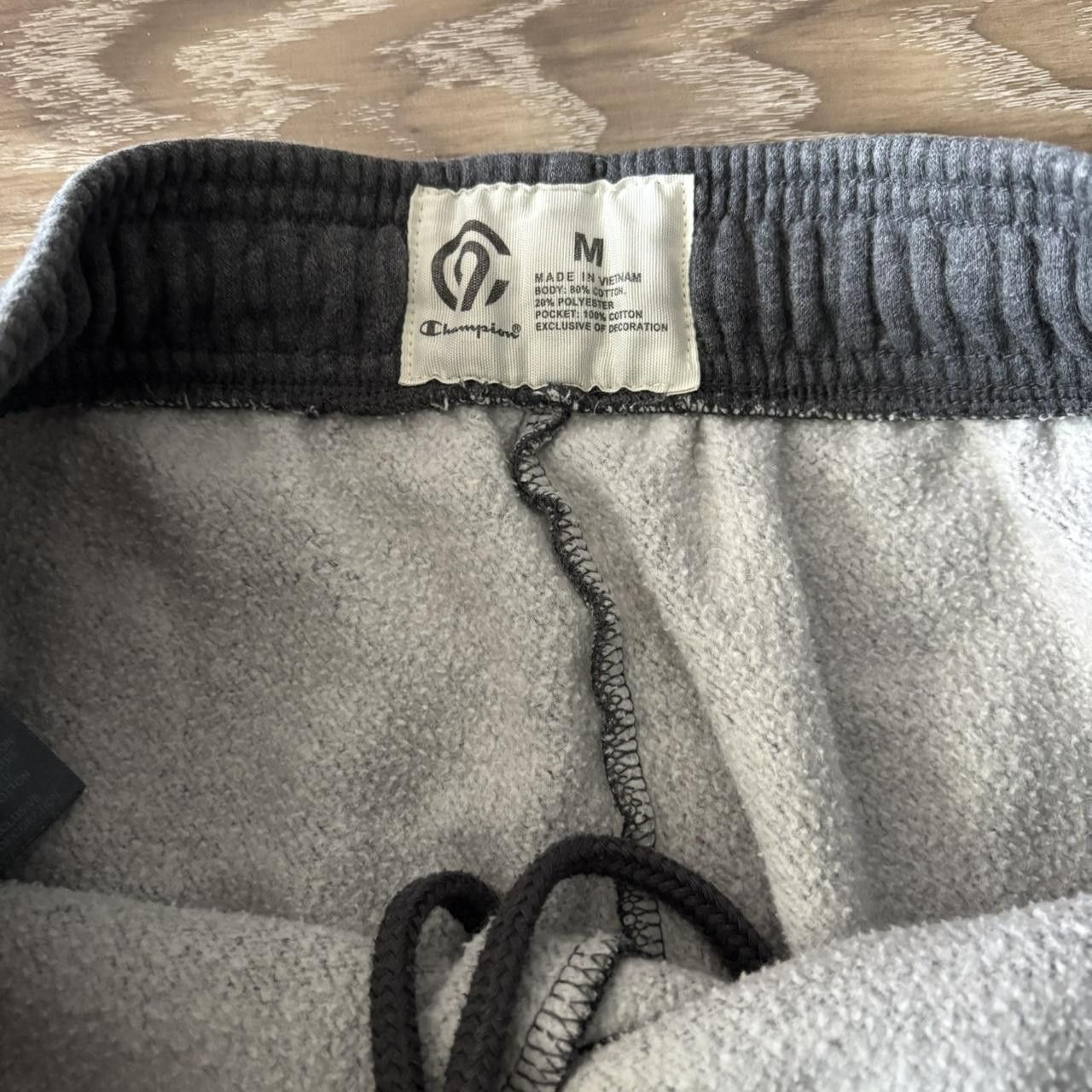 Japanese Brand Crazy Vintage Y2K/2000s Grey Essential Sweatpants! Size M Size US 32 / EU 48 - 6 Thumbnail