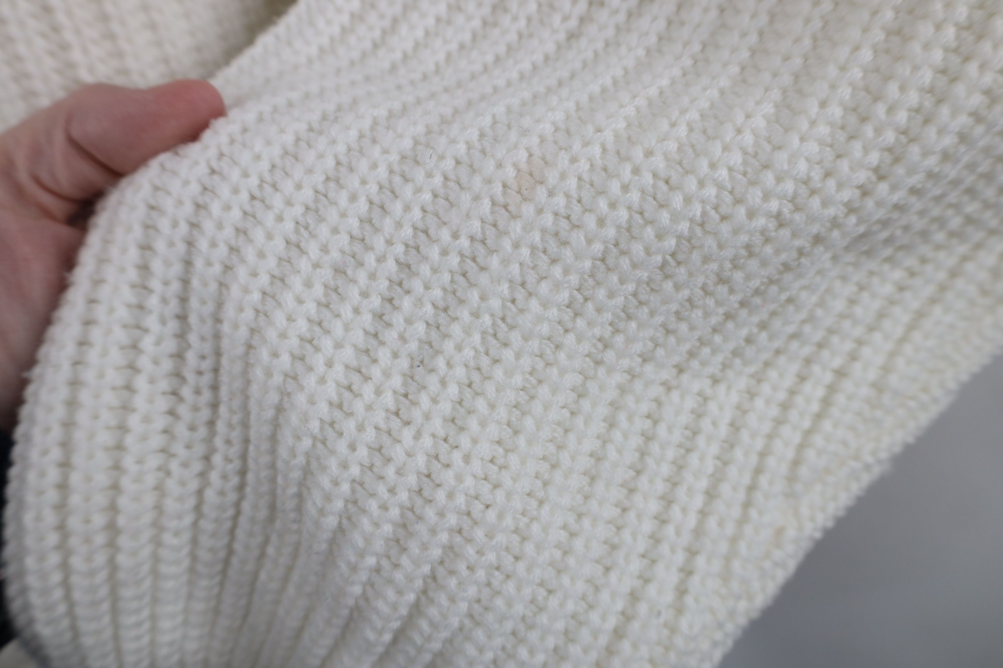 Vintage Vintage 90s Streetwear Ribbed Knit Crewneck Sweater White Size US XL / EU 56 / 4 - 6 Thumbnail