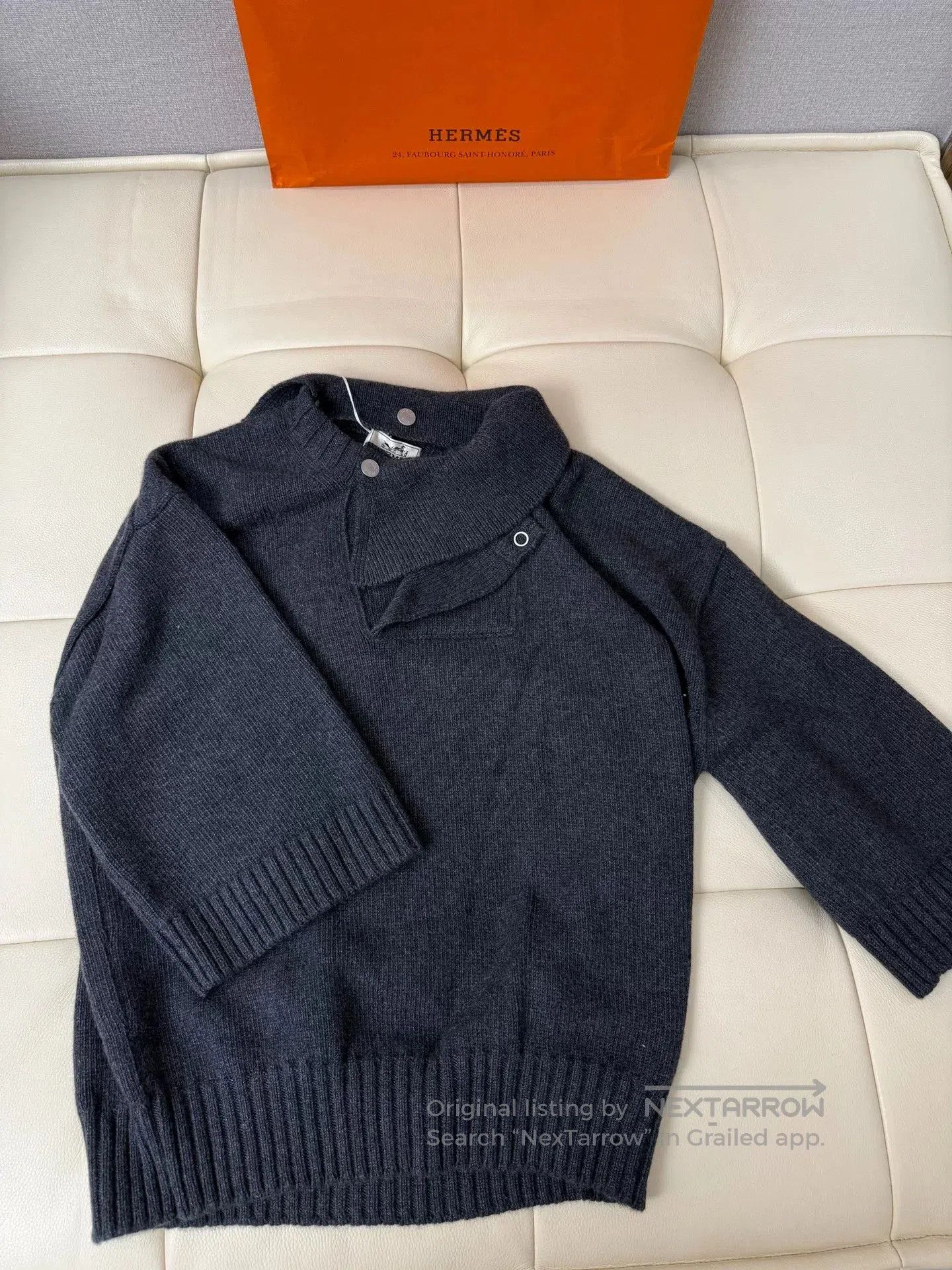 Hermes Hermes Men's Cashmere Sweater with Removable Collar. Size US XL / EU 56 / 4 - 2 Thumbnail