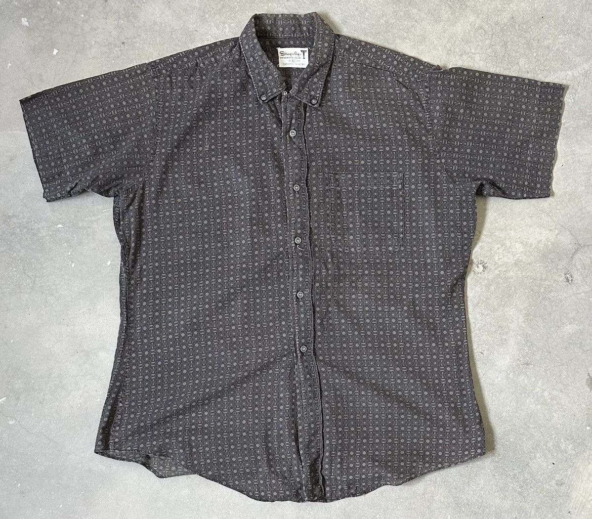 Vintage VINTAGE 80S SHAPELY UNIVERSITY CLUB PATTERN SHIRT Size US L / EU 52-54 / 3 - 1 Thumbnail