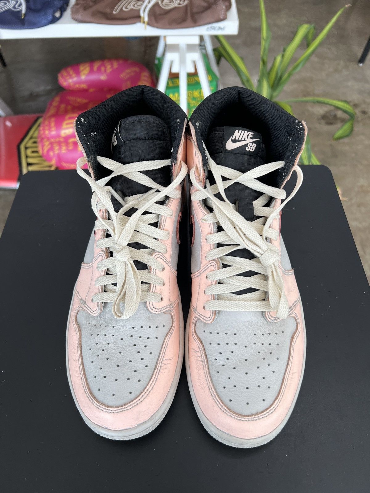 Jordan Brand × Nike Air Jordan 1 Defiant NYC to Paris Sz. 10.5 (2019) Size US 10.5 / EU 43-44 - 2 Thumbnail
