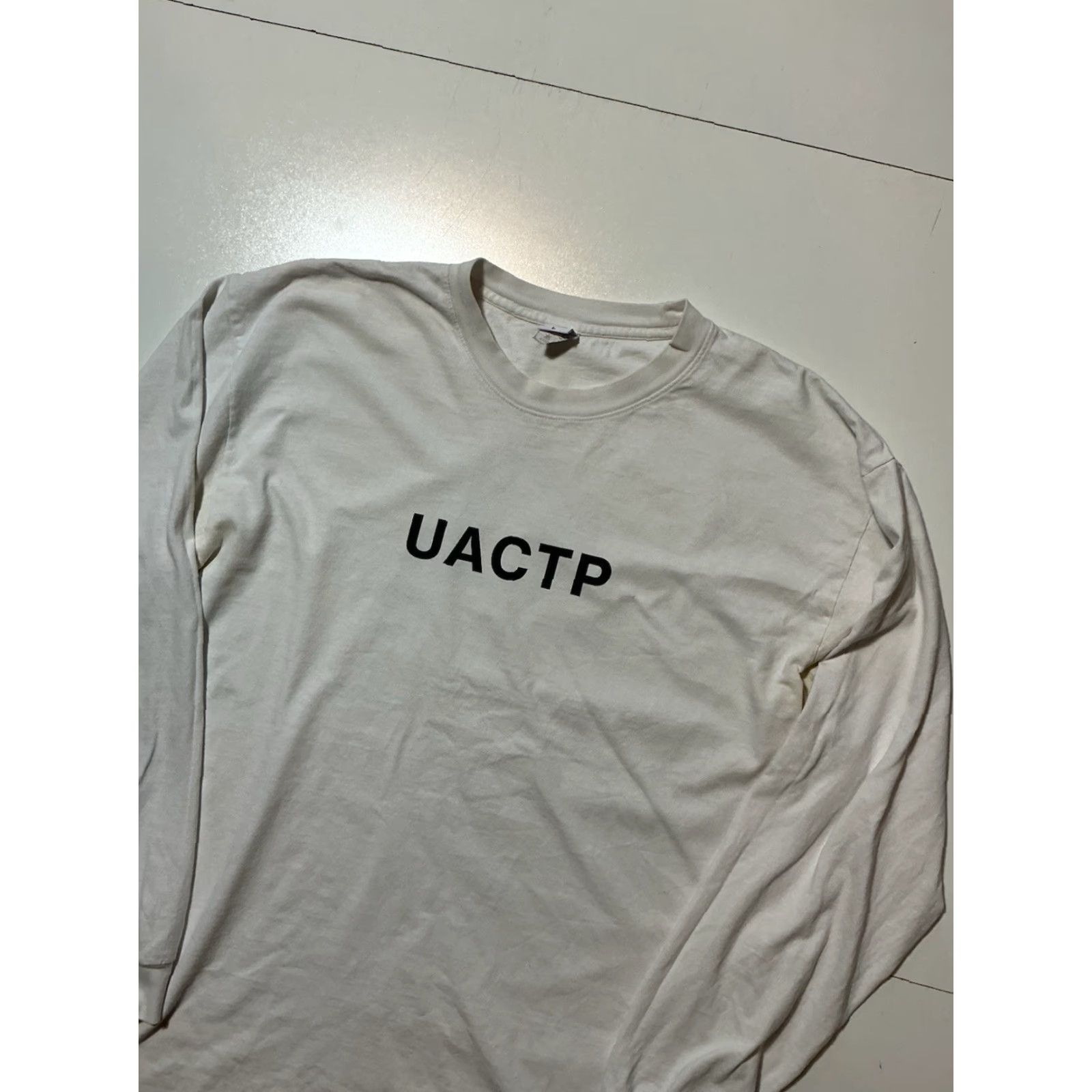 Undefeated Undefeated X UACTP Athletic Club Fitness Mind Body Power White Graphic L/S T-Shirt Mens Large Size US L / EU 52-54 / 3 - 4 Thumbnail