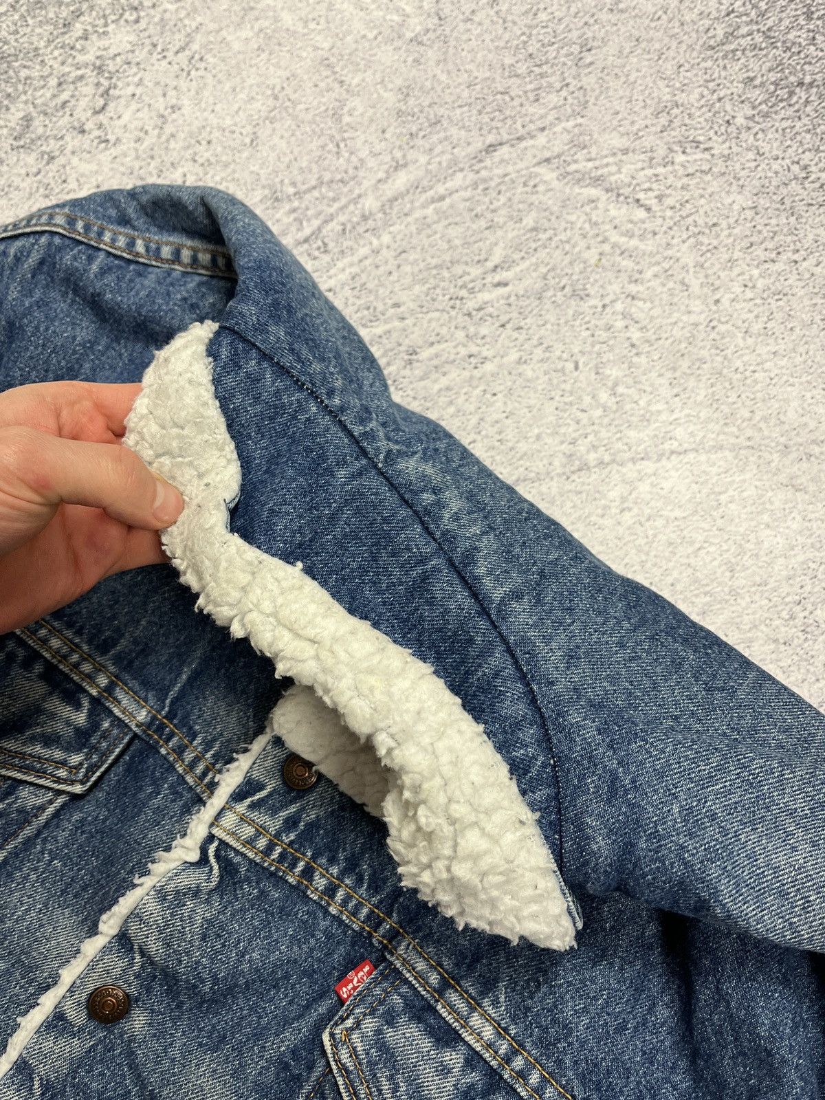 Levi's × Vintage Vintage 90’s Levi's Sherpa Lined Denim Trucker Jacket Rare Size US XL / EU 56 / 4 - 10 Thumbnail