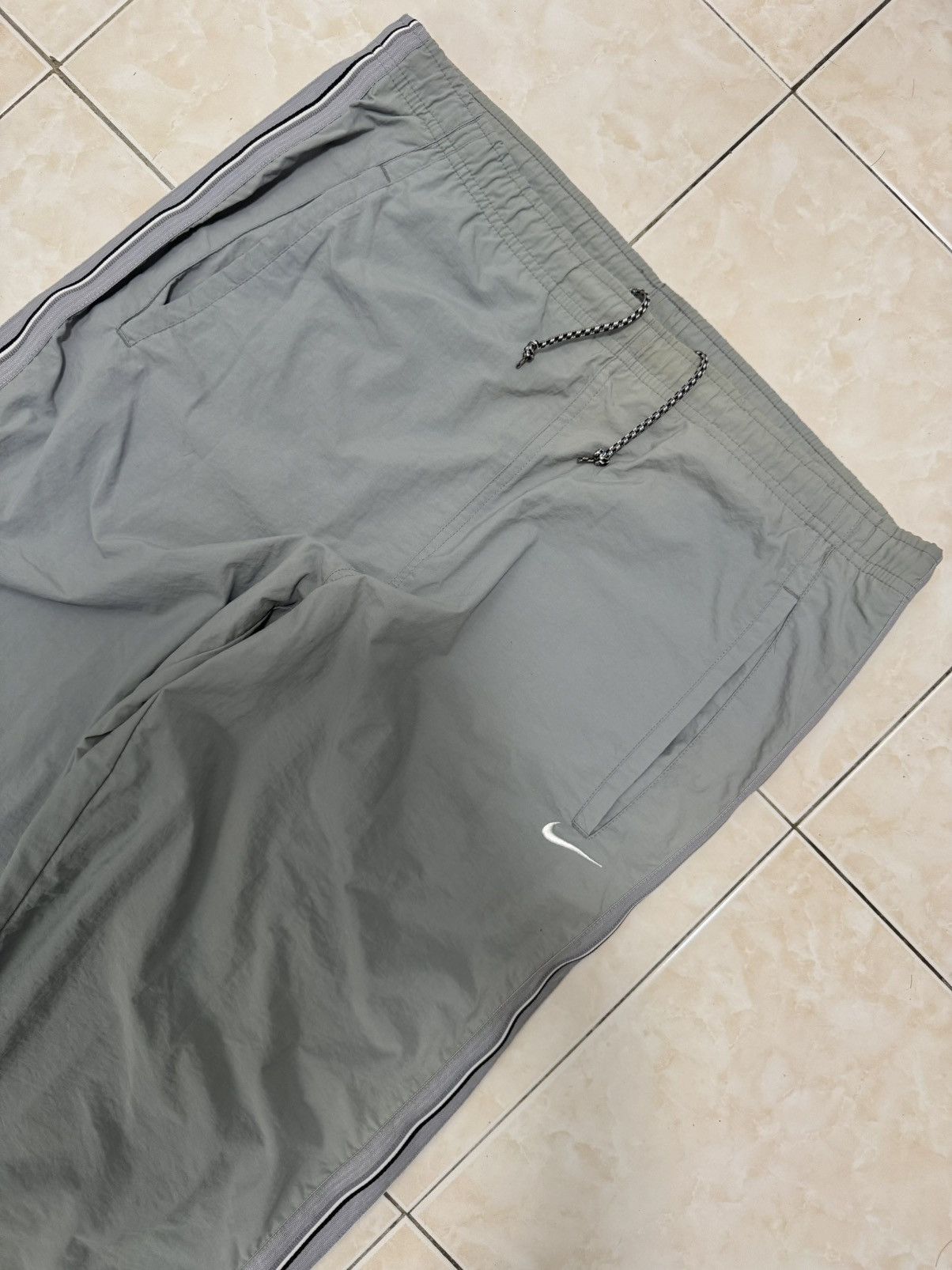 Nike Vintage Nike Baggy Trackpants Y2k Size US 30 / EU 46 - 3 Thumbnail